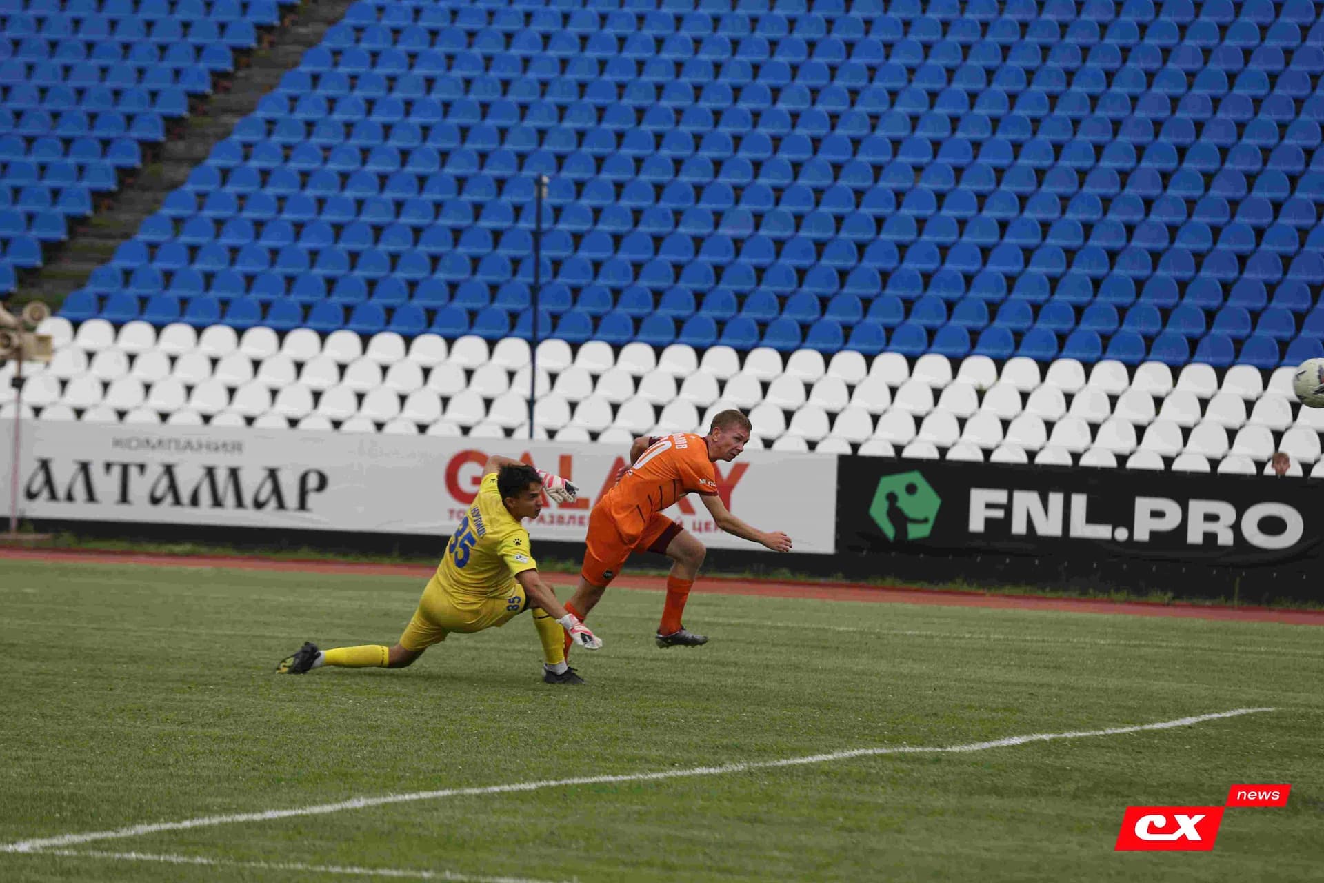 «Динамо-Барнаул-М» 1:3 «Темп». Кубок Сибири. 27.06.2025. Владимир Мартынов («CX News») — кадр 227