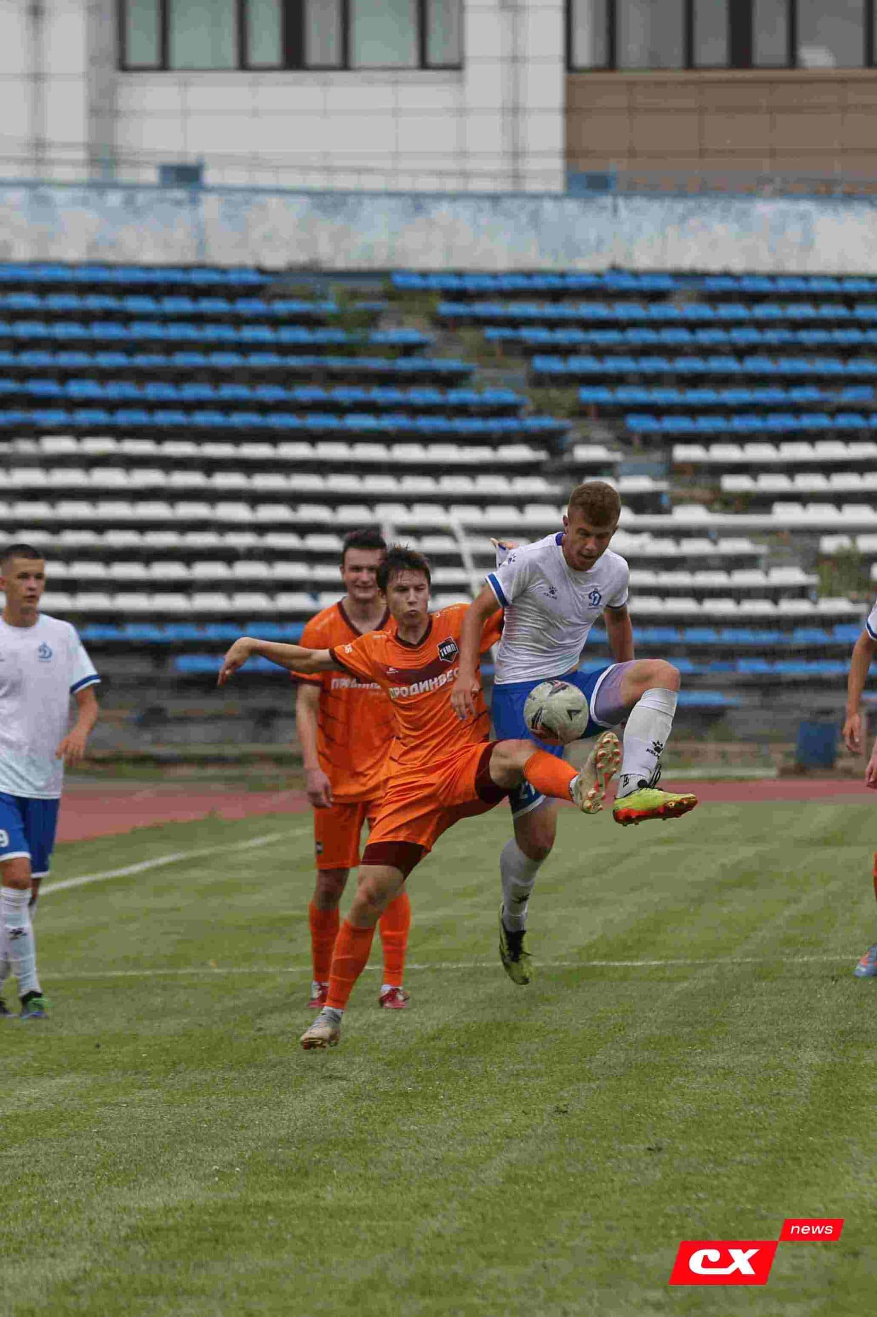 «Динамо-Барнаул-М» 1:3 «Темп». Кубок Сибири. 27.06.2025. Владимир Мартынов («CX News») — кадр 254