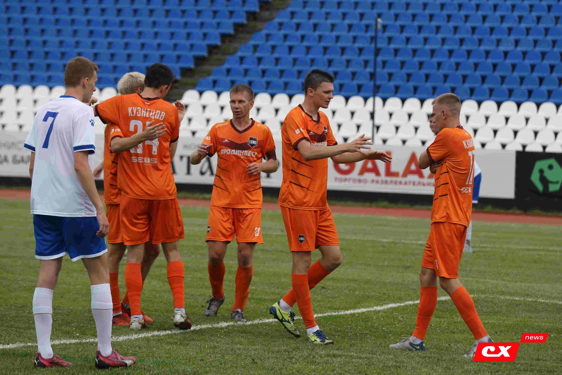 «Динамо-Барнаул-М» 1:3 «Темп». Кубок Сибири. 27.06.2025. Владимир Мартынов («CX News») — кадр 293