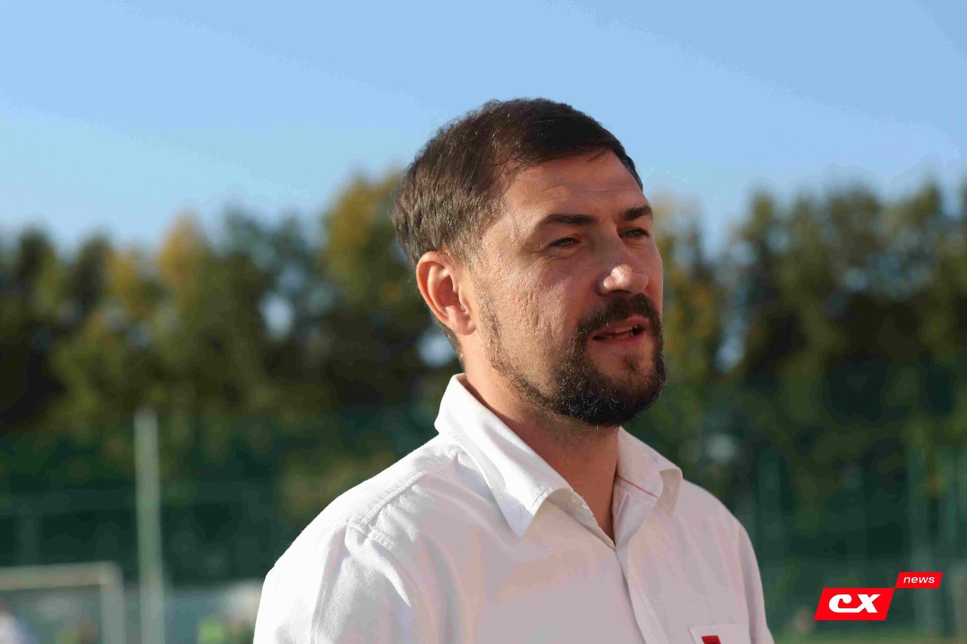 «Полимер» 2:2 «Темп». Третья лига. 05.09.2025. Владимир Мартынов («CX News») и Александр Чёрный («Алтайский спорт») — кадр 32