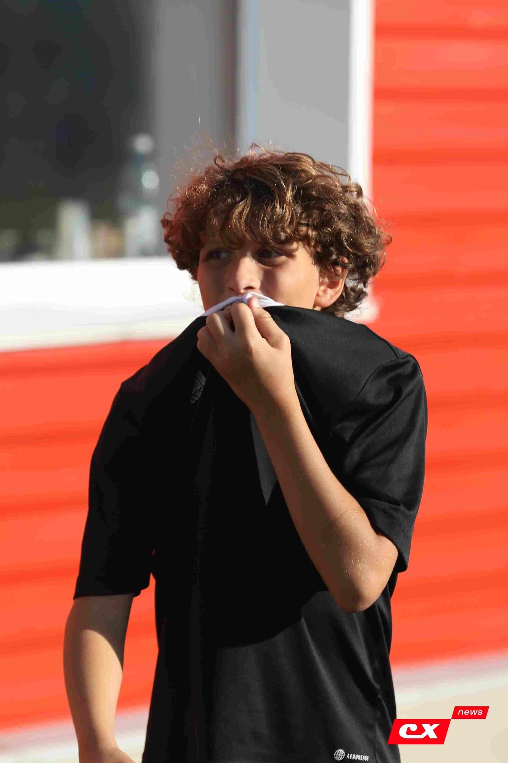 «Полимер» 2:2 «Темп». Третья лига. 05.09.2025. Владимир Мартынов («CX News») и Александр Чёрный («Алтайский спорт») — кадр 41