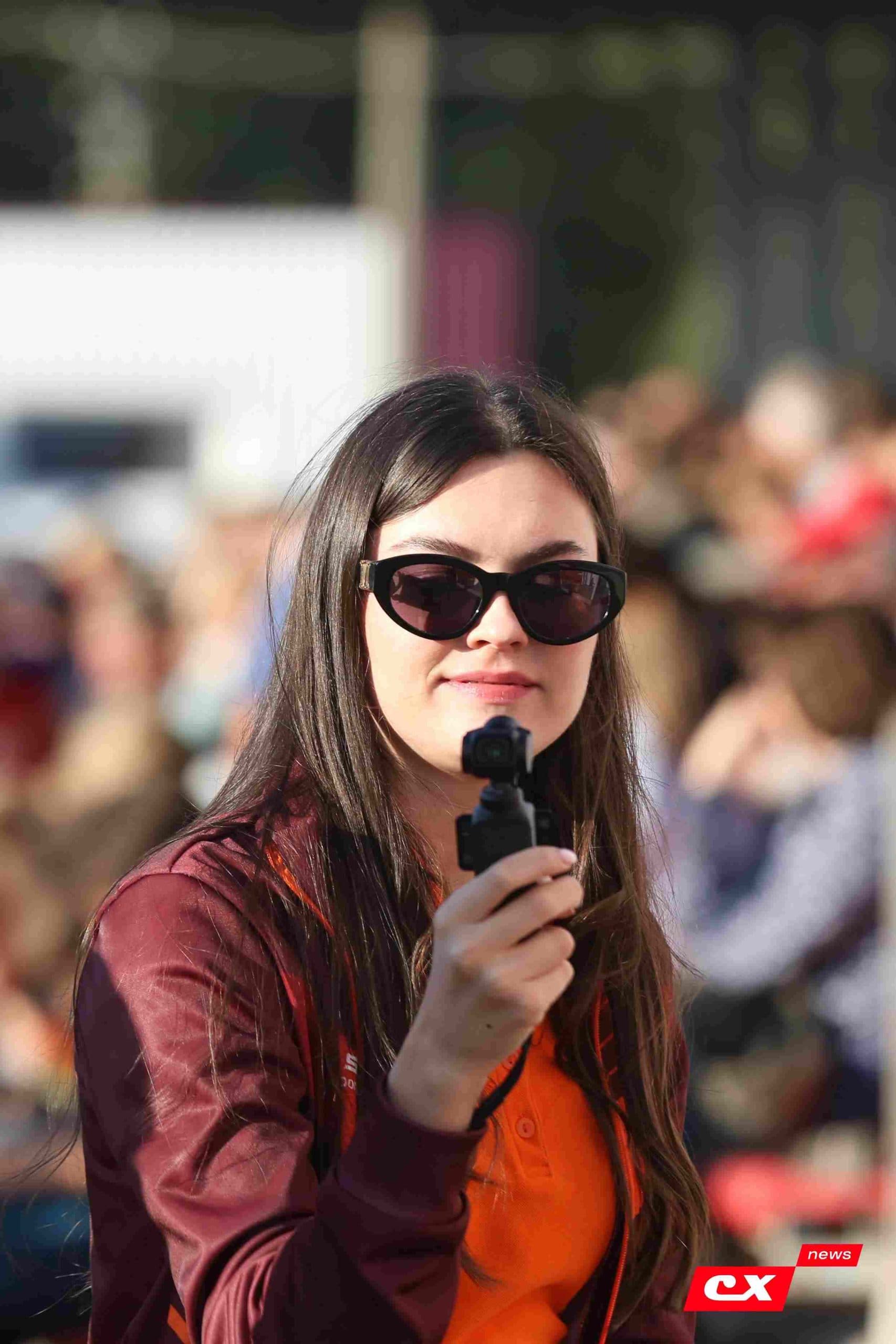 «Полимер» 2:2 «Темп». Третья лига. 05.09.2025. Владимир Мартынов («CX News») и Александр Чёрный («Алтайский спорт») — кадр 45