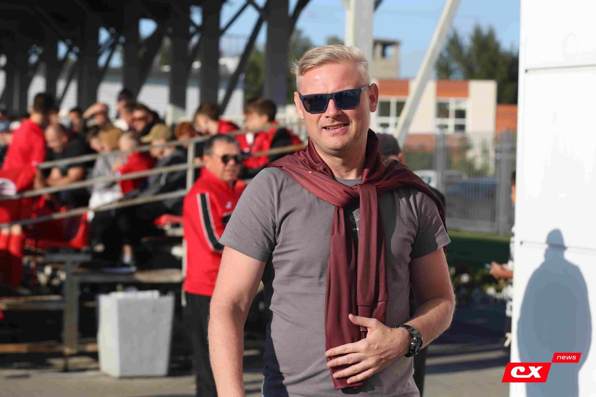 «Полимер» 2:2 «Темп». Третья лига. 05.09.2025. Владимир Мартынов («CX News») и Александр Чёрный («Алтайский спорт») — кадр 47