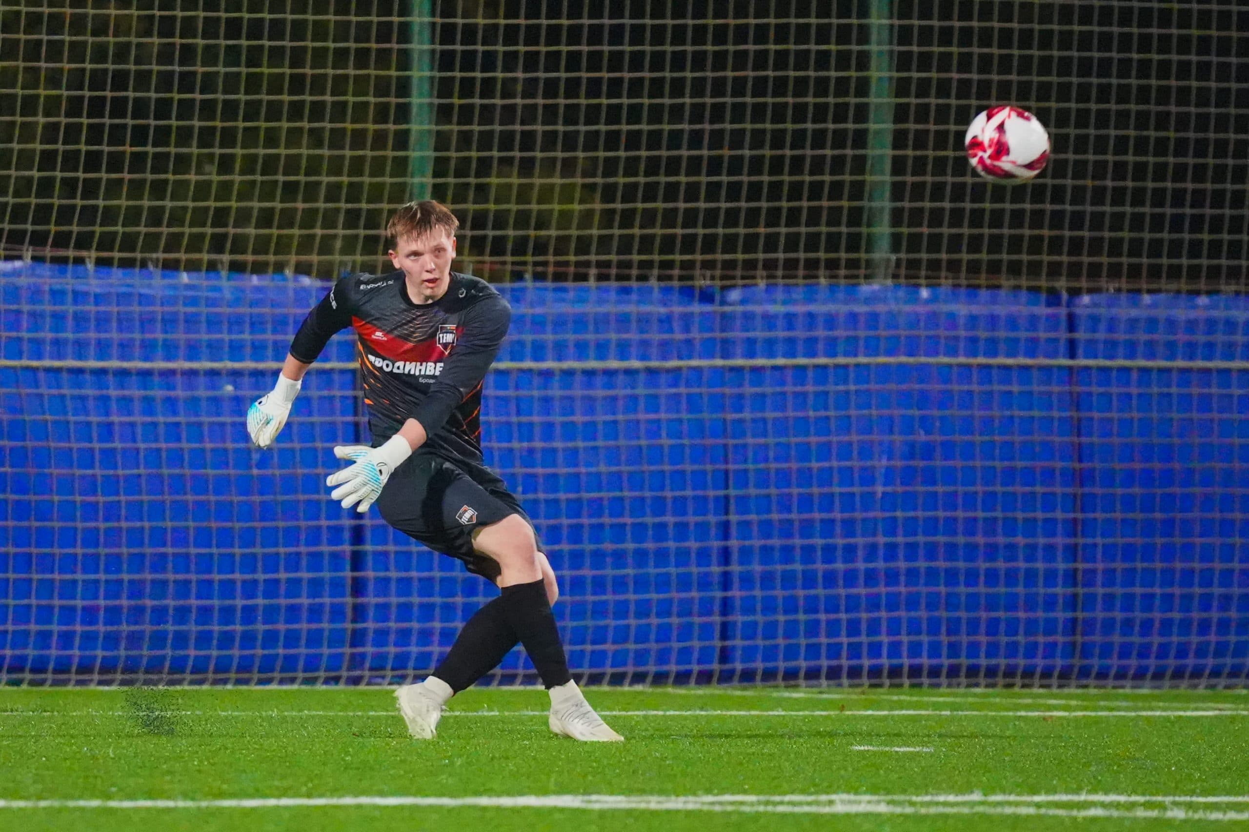 «Ижевск» 5:2 «Темп». Финальный этап Третьей лиги. 06.11.2025. Валерия Лихачёва — фото 5