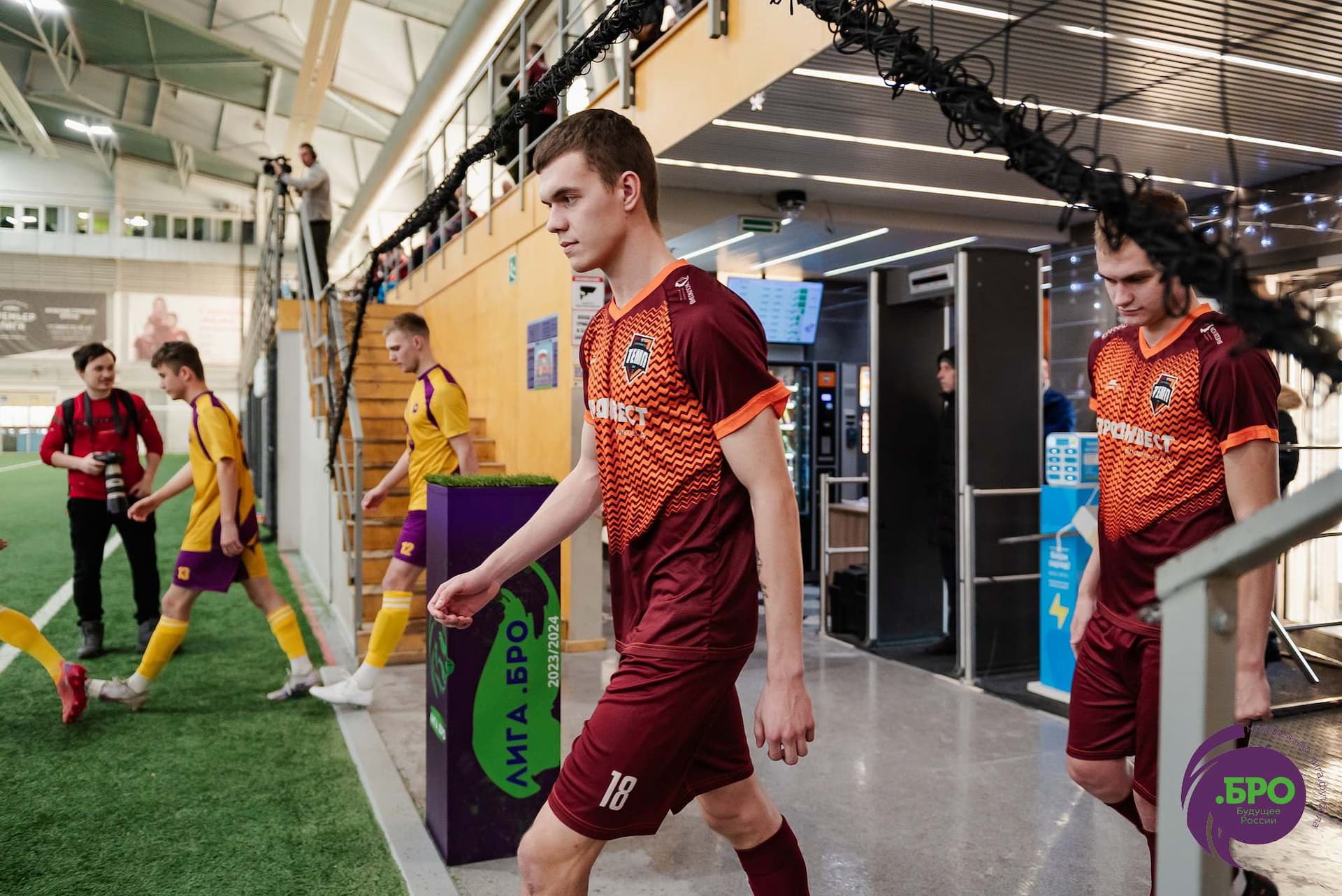 Сборная «Лиги .БРО» 2:2 (пен. 3-5) «Темп». MATCHDAY. 23.12.2023 — кадр 9