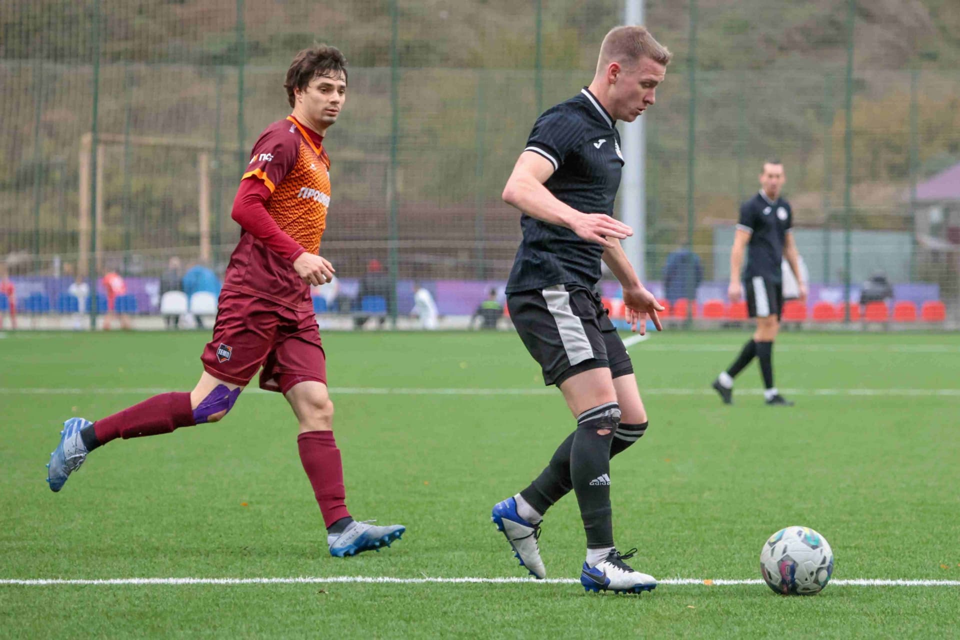 «Дорожник» 3:3 (4-2 пен.) «Темп». Финальный этап Третьей лиги. 07.11.2024 — кадр 11