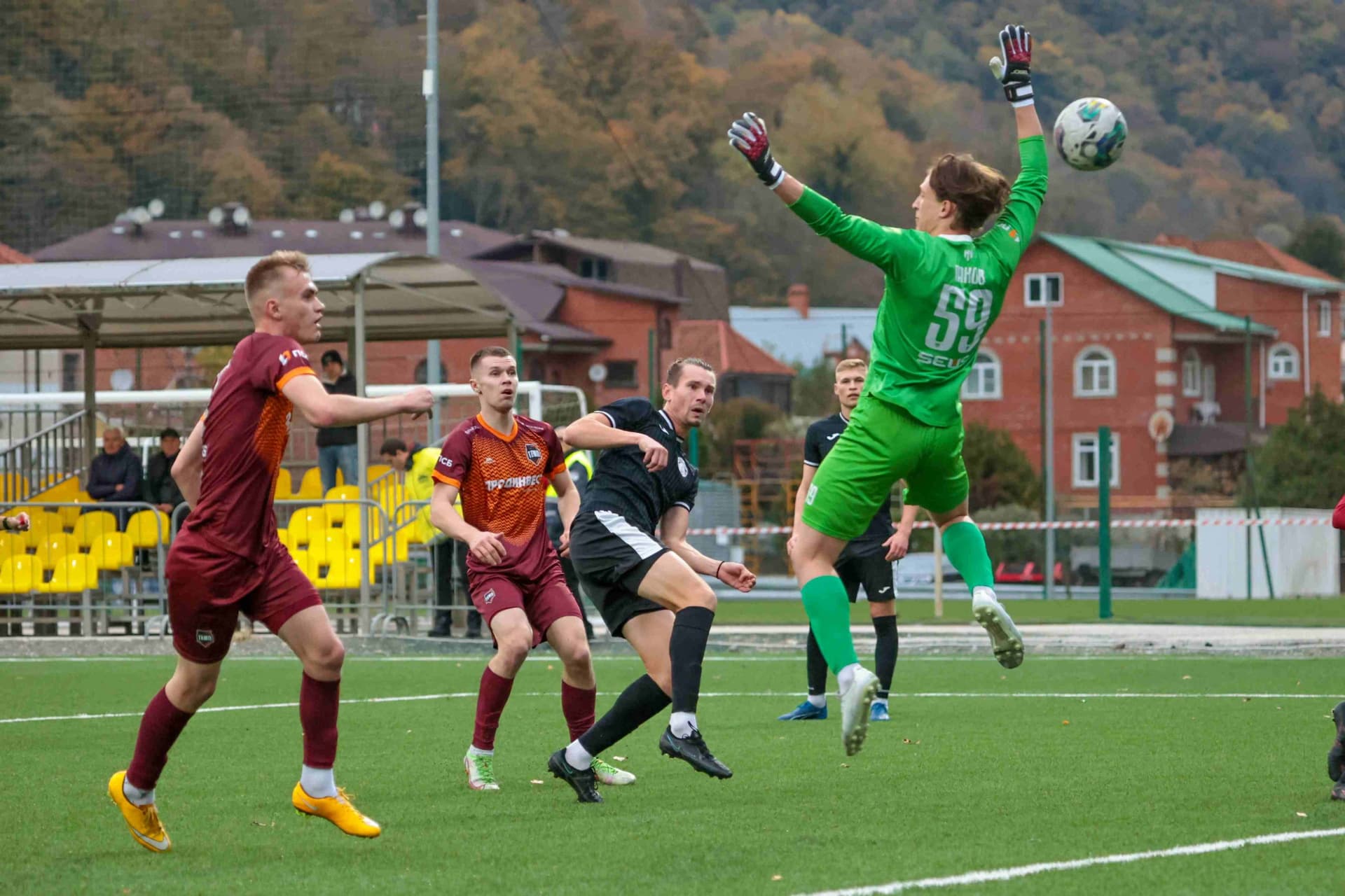 «Дорожник» 3:3 (4-2 пен.) «Темп». Финальный этап Третьей лиги. 07.11.2024 — кадр 18