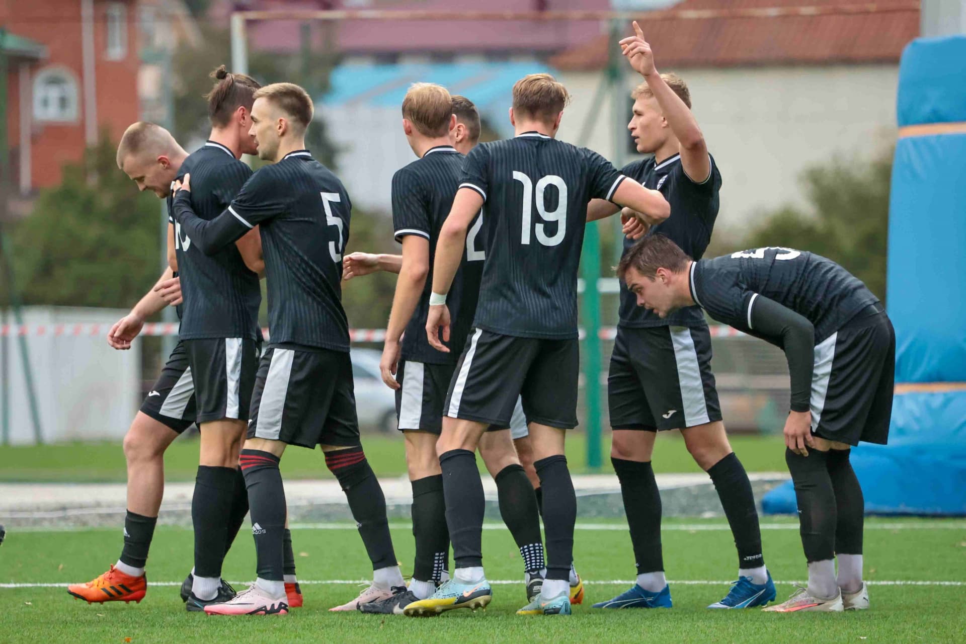 «Дорожник» 3:3 (4-2 пен.) «Темп». Финальный этап Третьей лиги. 07.11.2024 — кадр 23
