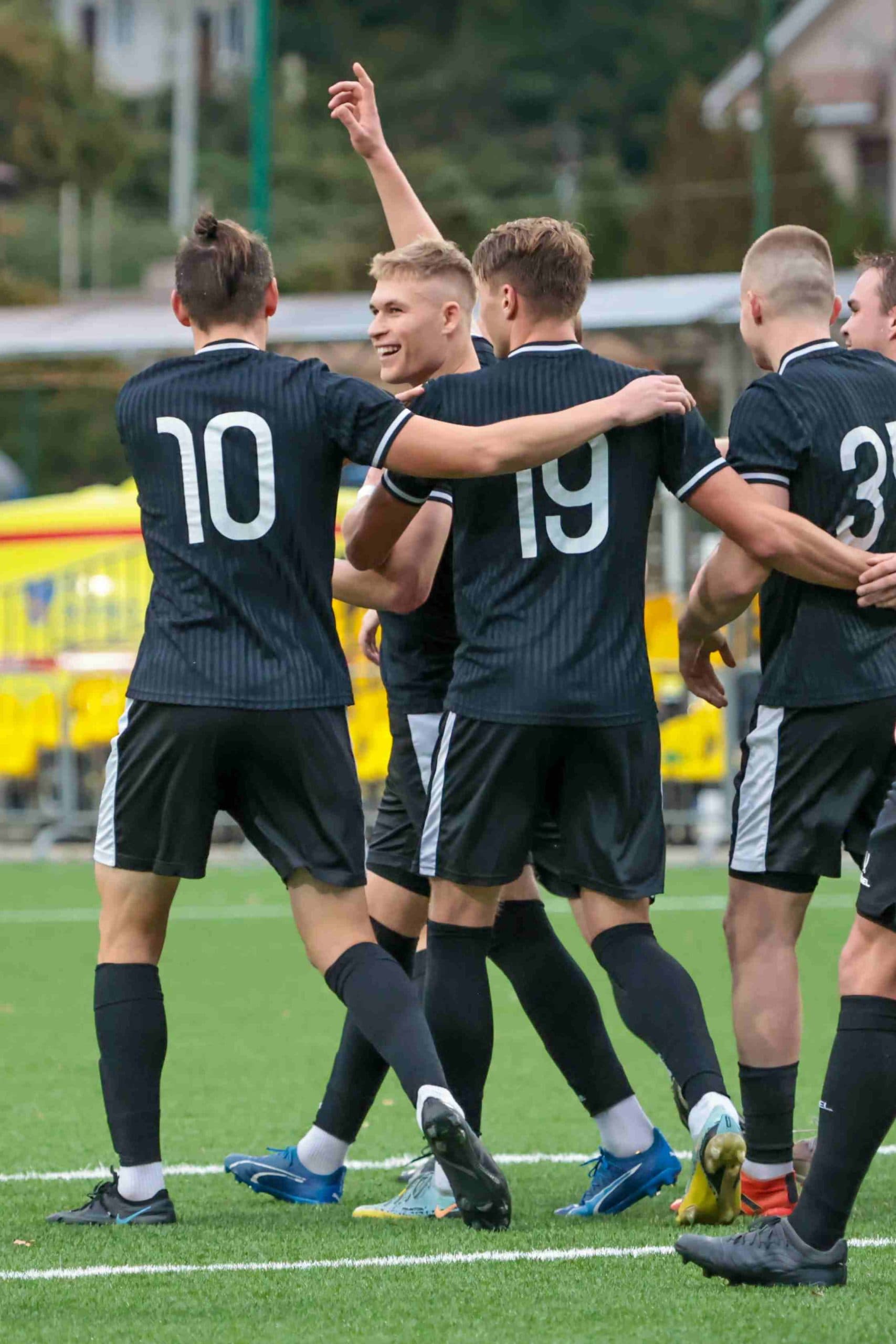 «Дорожник» 3:3 (4-2 пен.) «Темп». Финальный этап Третьей лиги. 07.11.2024 — кадр 24