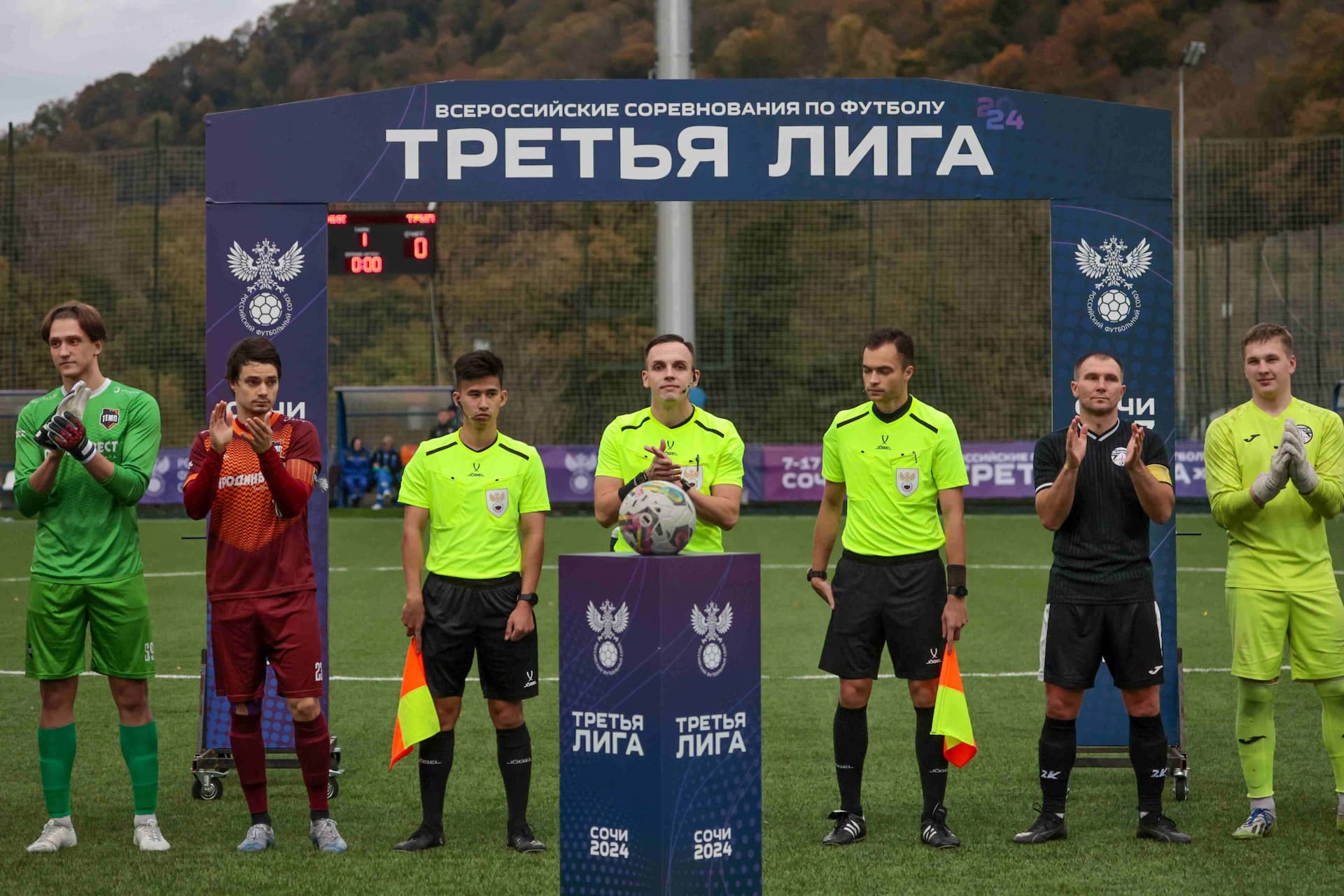 «Дорожник» 3:3 (4-2 пен.) «Темп». Финальный этап Третьей лиги. 07.11.2024 — кадр 4