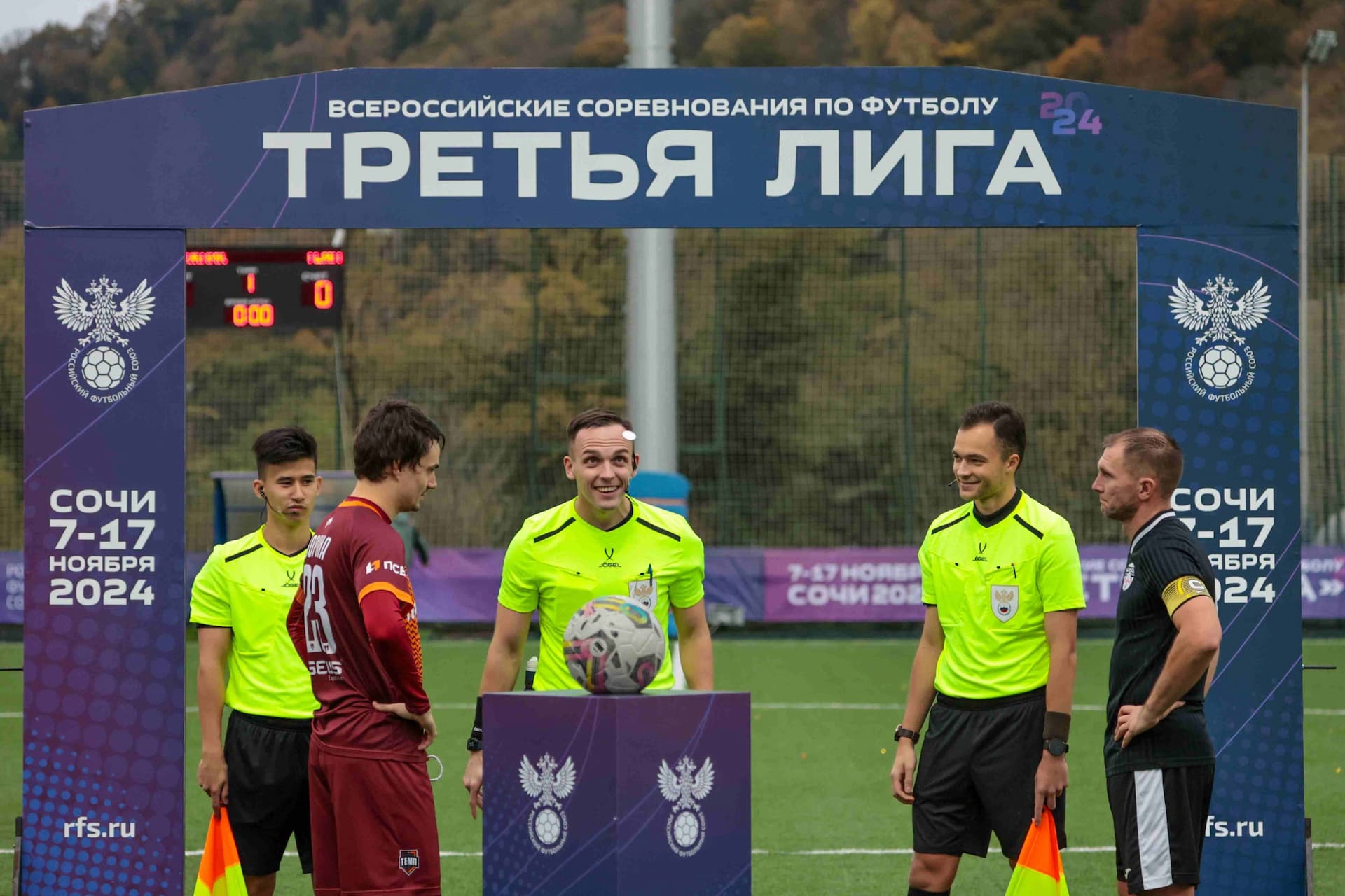 «Дорожник» 3:3 (4-2 пен.) «Темп». Финальный этап Третьей лиги. 07.11.2024 — кадр 6