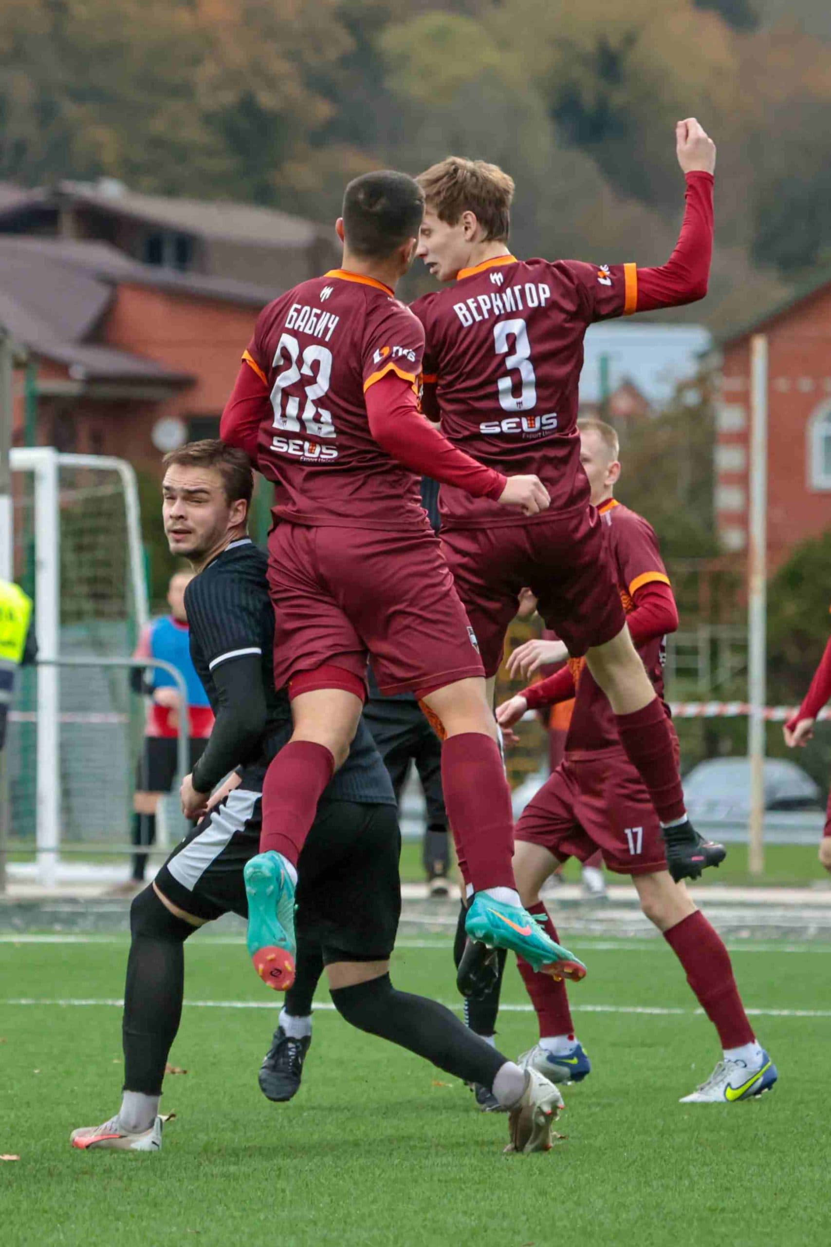 «Дорожник» 3:3 (4-2 пен.) «Темп». Финальный этап Третьей лиги. 07.11.2024 — кадр 9