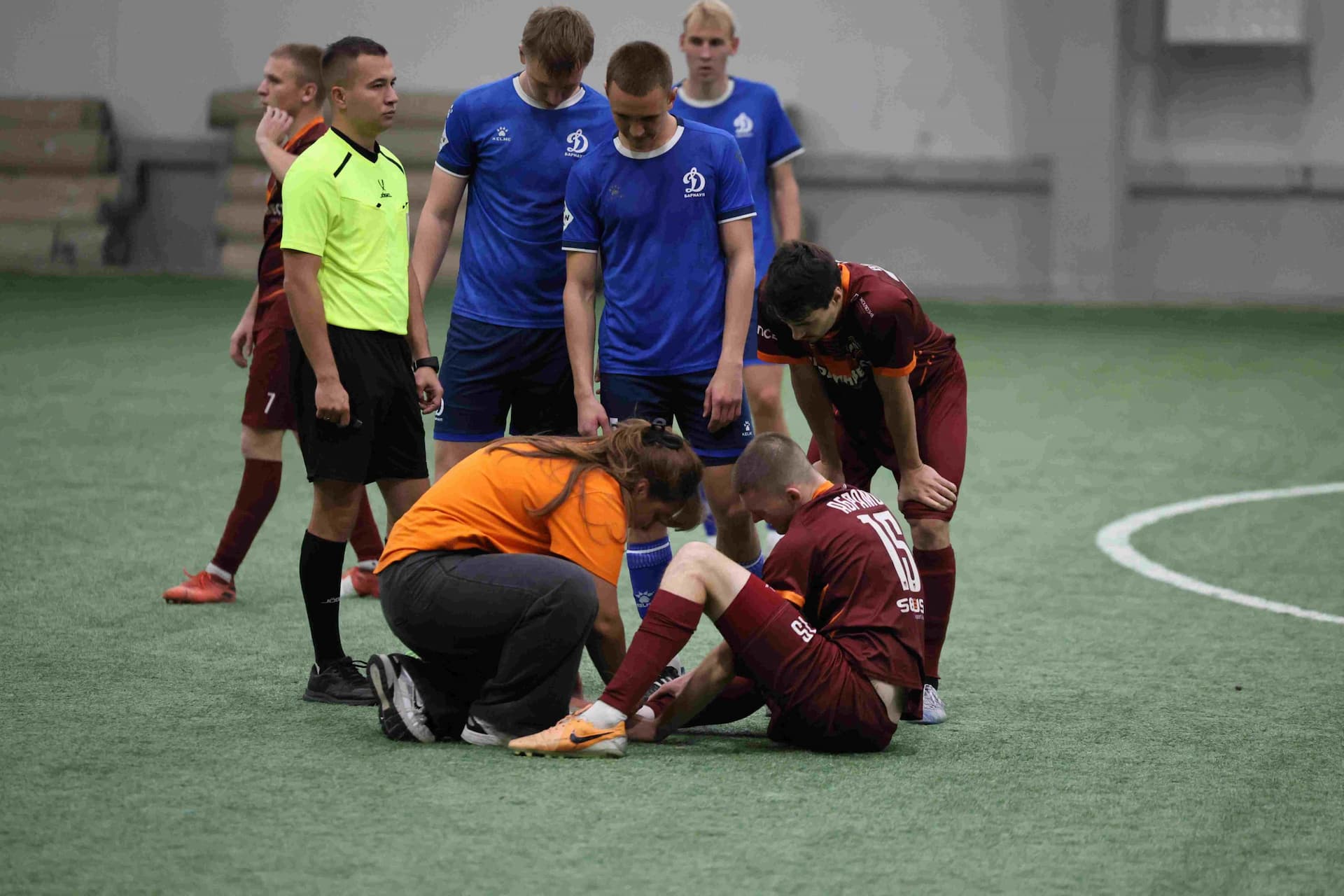 «Темп» 1:0 «Динамо-Барнаул-М». Третья лига. 05.10.2025. Александр Чёрный («Алтайский спорт»), Владимир Мартынов («CX News») — кадр 20