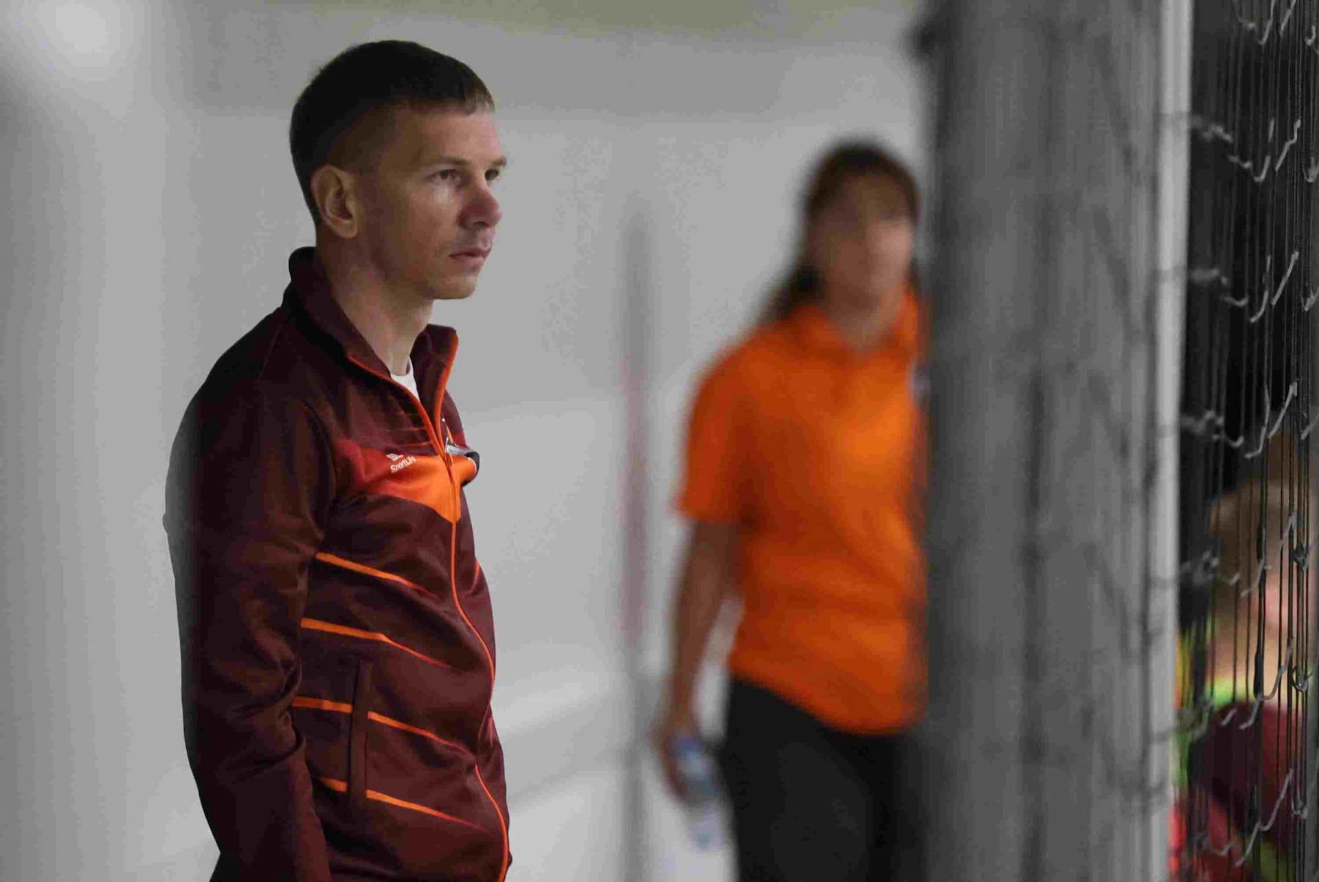 «Темп» 1:0 «Динамо-Барнаул-М». Третья лига. 05.10.2025. Александр Чёрный («Алтайский спорт»), Владимир Мартынов («CX News») — кадр 25