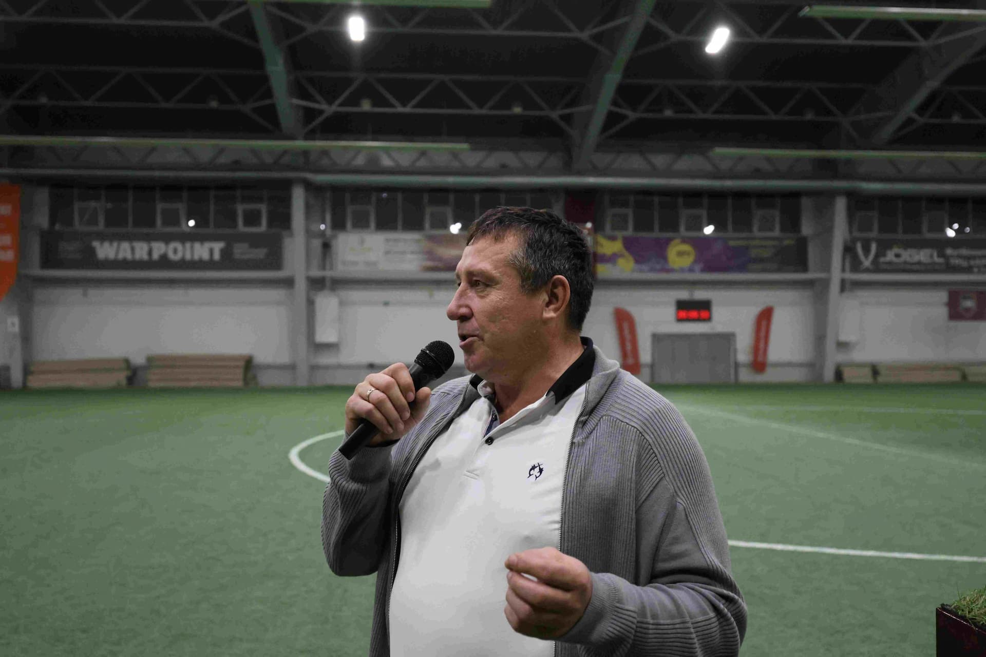 «Темп» 1:0 «Динамо-Барнаул-М». Третья лига. 05.10.2025. Александр Чёрный («Алтайский спорт»), Владимир Мартынов («CX News») — кадр 48