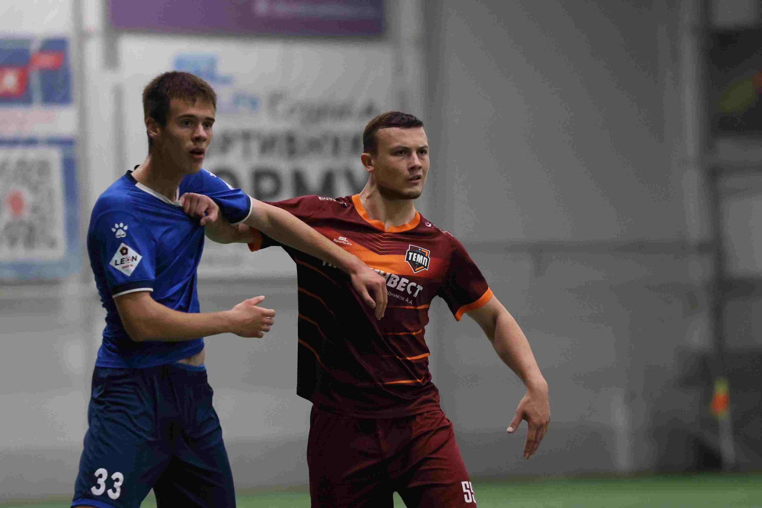 «Темп» 1:0 «Динамо-Барнаул-М». Третья лига. 05.10.2025. Александр Чёрный («Алтайский спорт»), Владимир Мартынов («CX News») — фото 6