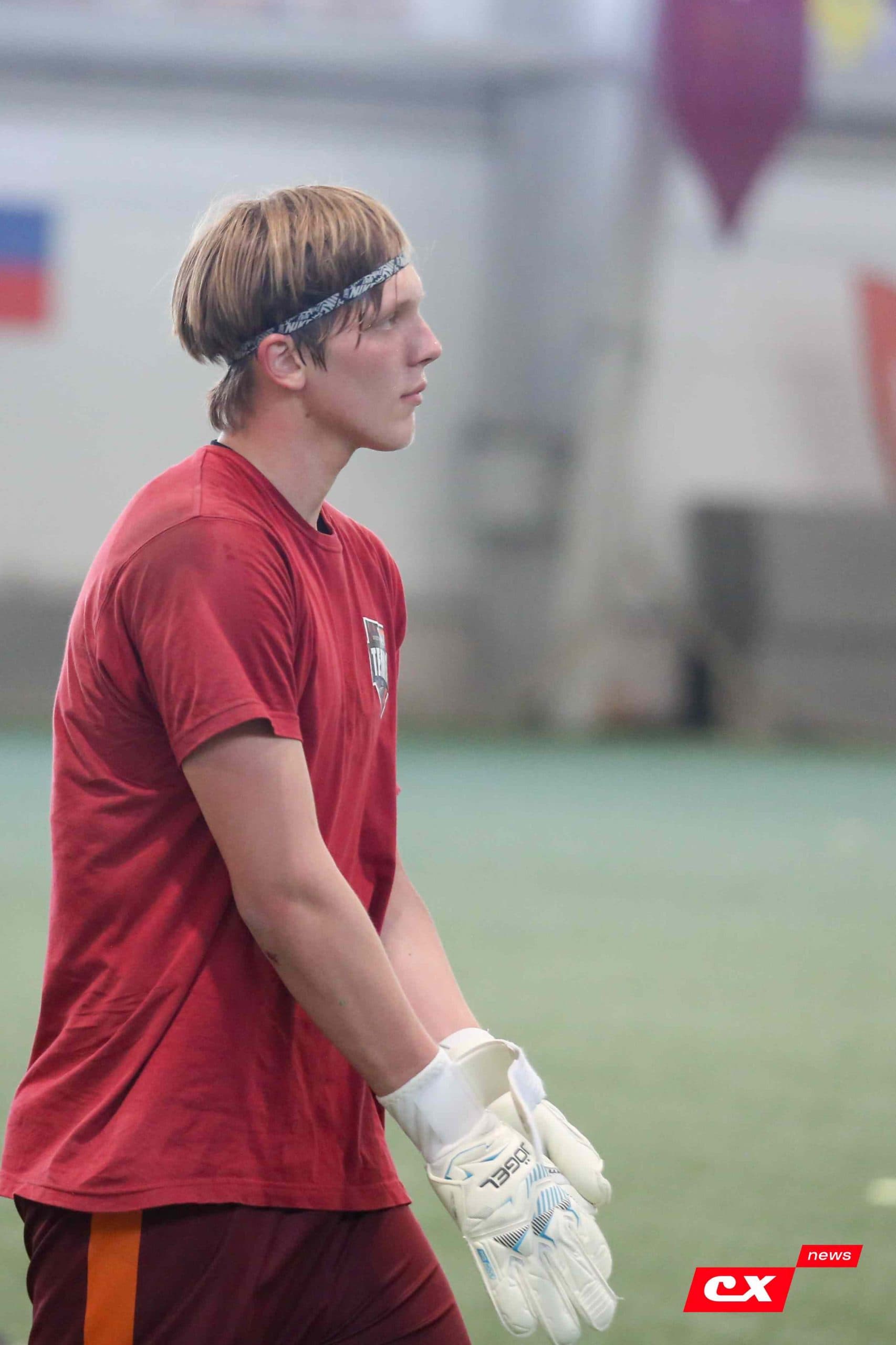 «Темп» 1:0 «Новокузнецк». Третья лига. 02.05.2025. Владимир Мартынов («CX News») — кадр 2