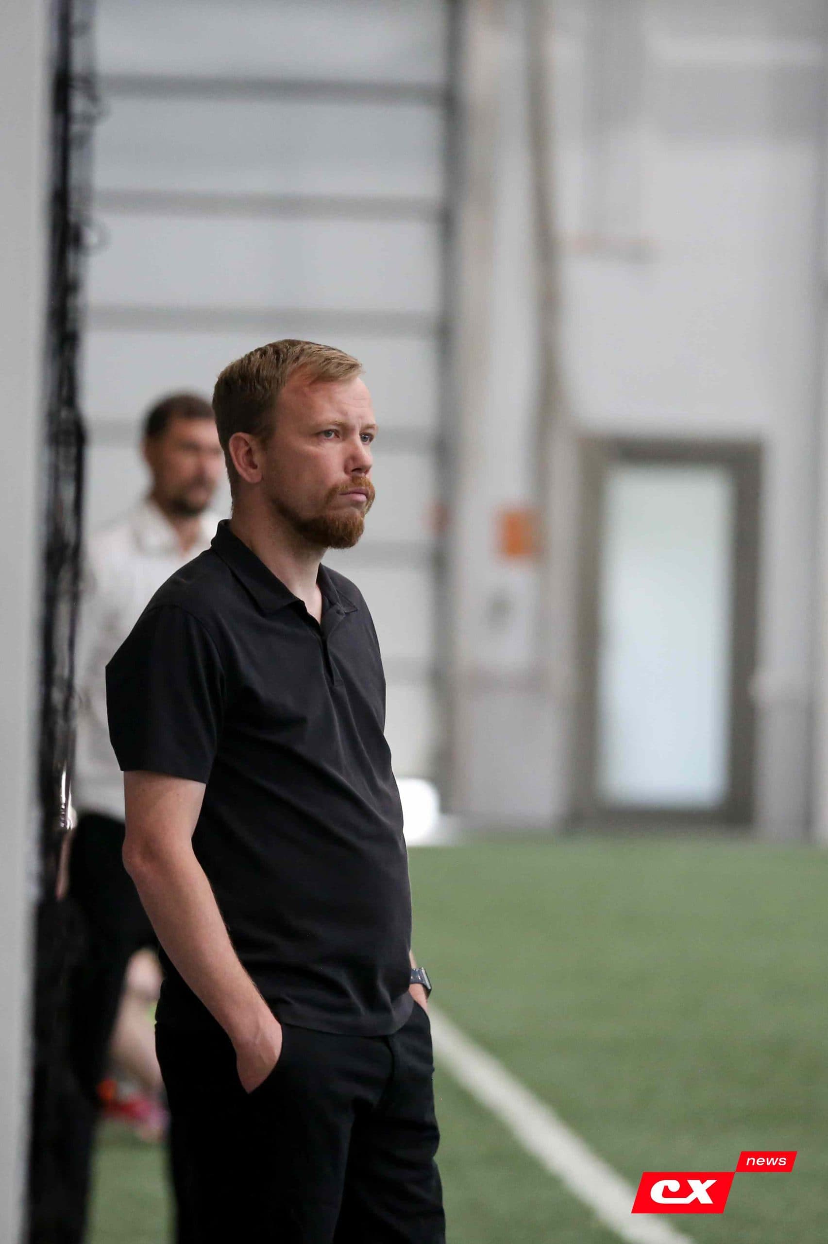 «Темп» 1:0 «Новокузнецк». Третья лига. 02.05.2025. Владимир Мартынов («CX News») — кадр 79