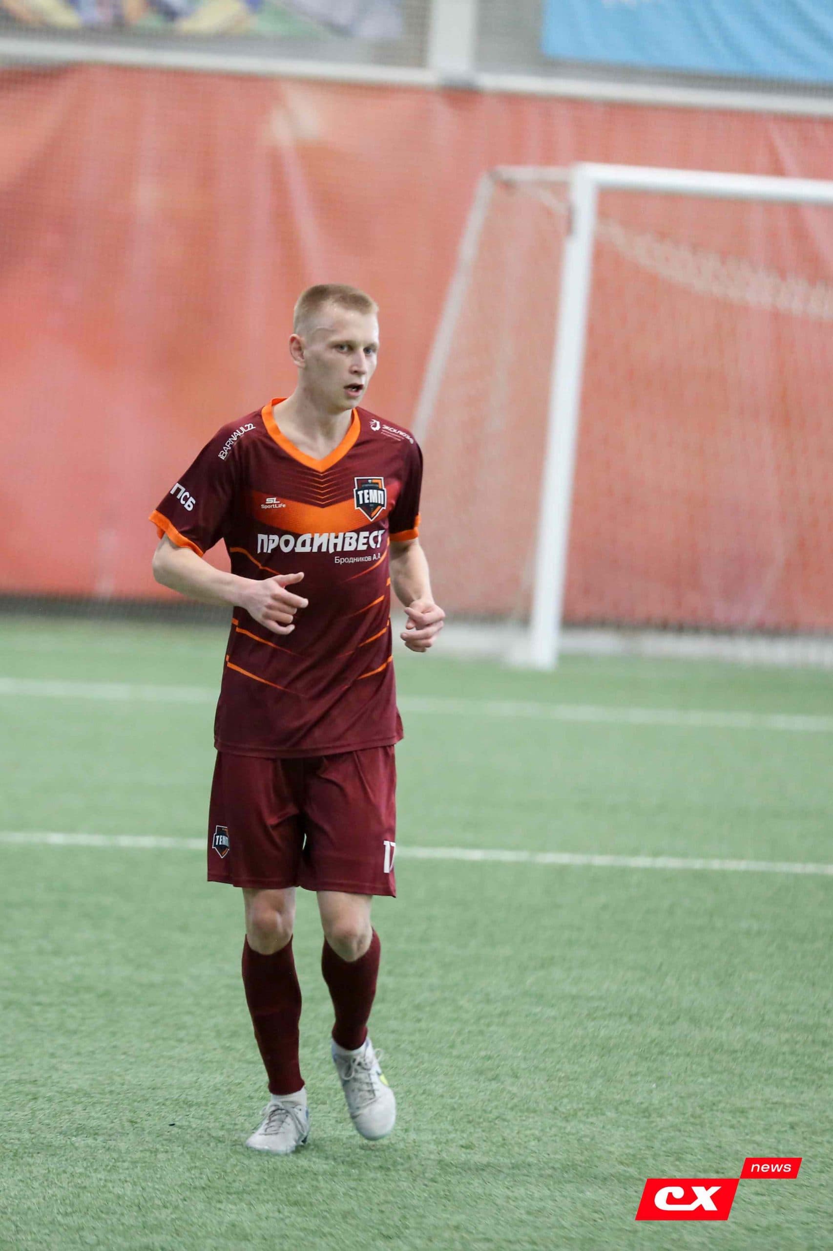 «Темп» 1:0 «Новокузнецк». Третья лига. 02.05.2025. Владимир Мартынов («CX News») — кадр 98