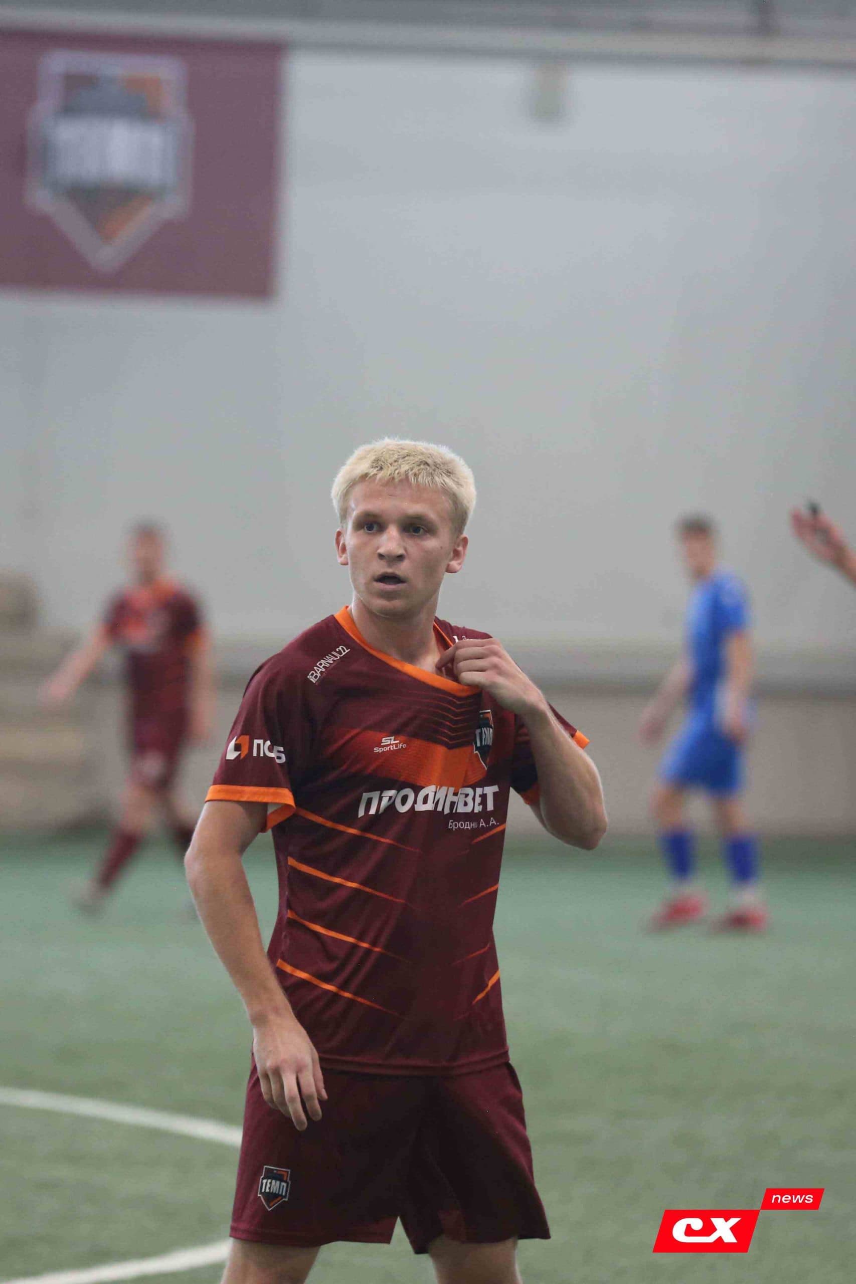 «Темп» 4:1 «Сибирь-М». Третья лига. 22.06.2025. Владимир Мартынов («CX News») — кадр 227