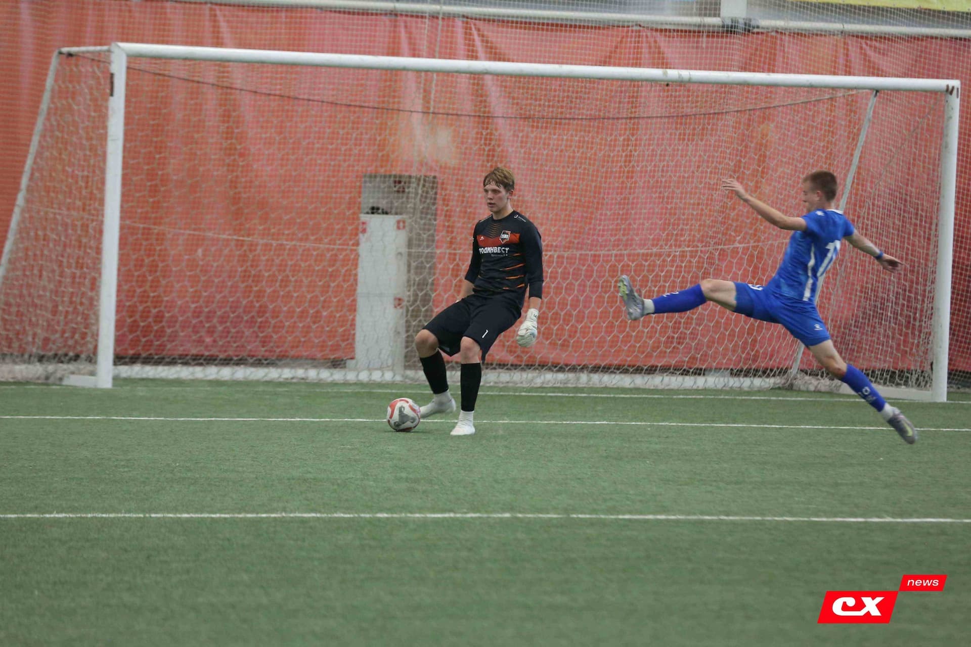 «Темп» 4:1 «Сибирь-М». Третья лига. 22.06.2025. Владимир Мартынов («CX News») — кадр 230