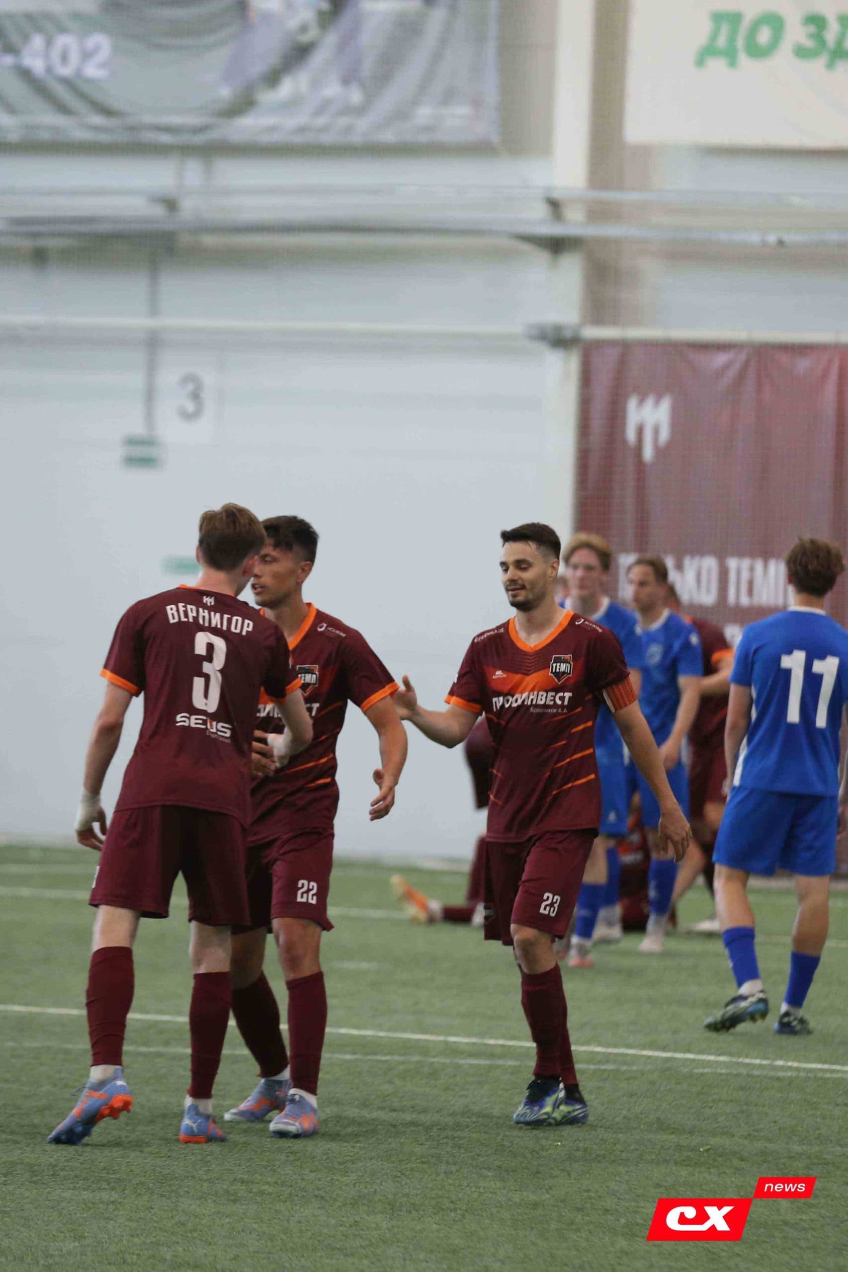 «Темп» 4:1 «Сибирь-М». Третья лига. 22.06.2025. Владимир Мартынов («CX News») — кадр 240