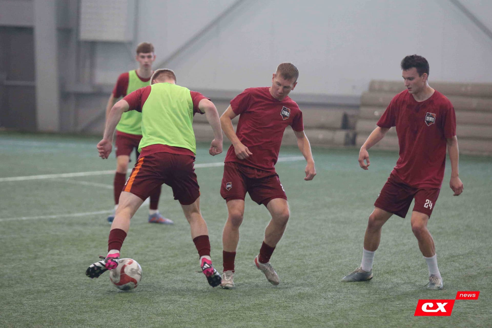 «Темп» 4:1 «Сибирь-М». Третья лига. 22.06.2025. Владимир Мартынов («CX News») — кадр 74