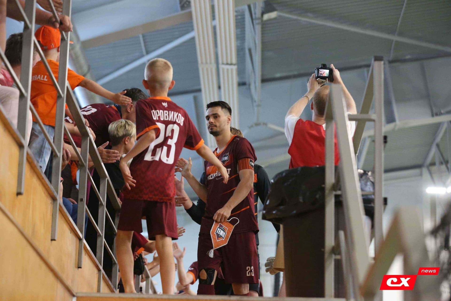 «Темп» 4:1 «Сибирь-М». Третья лига. 22.06.2025. Владимир Мартынов («CX News») — кадр 95