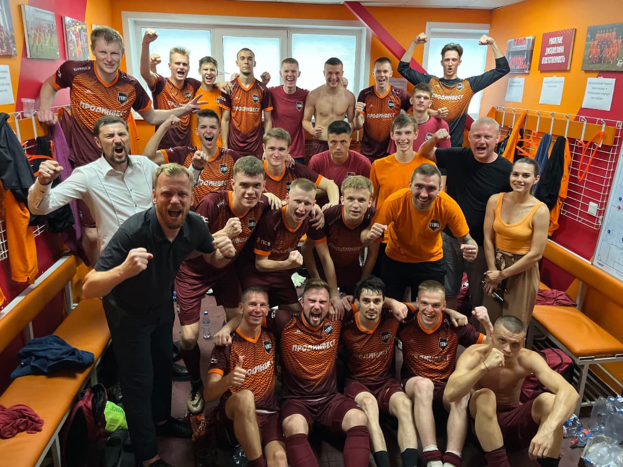 «Темп» — лидер чемпионата по итогам первого круга!