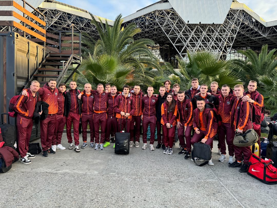 В Сочи отправились 20 футболистов!