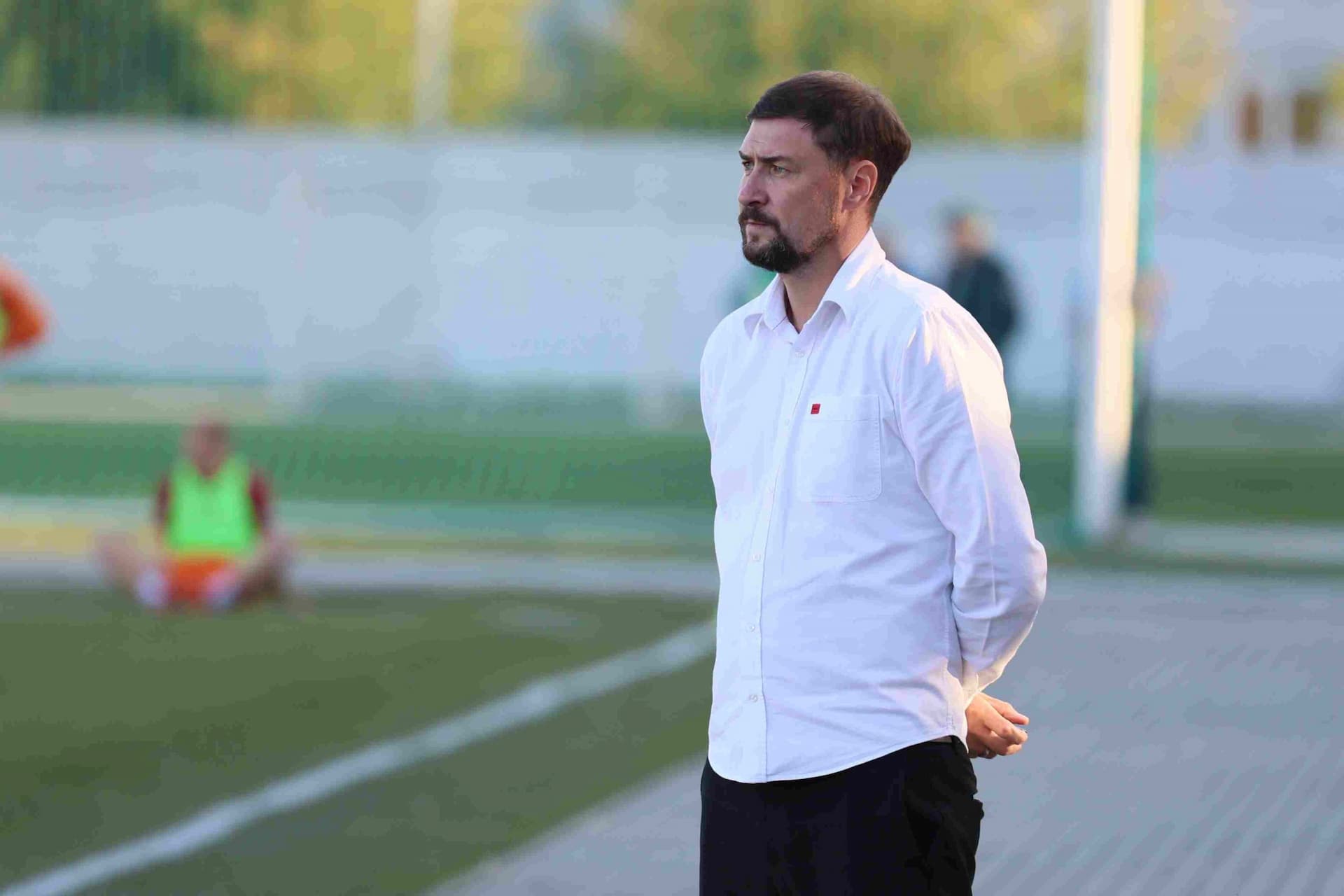 «Полимер» 2:2 «Темп». Третья лига. 05.09.2025. Владимир Мартынов («CX News») и Александр Чёрный («Алтайский спорт») — кадр 200