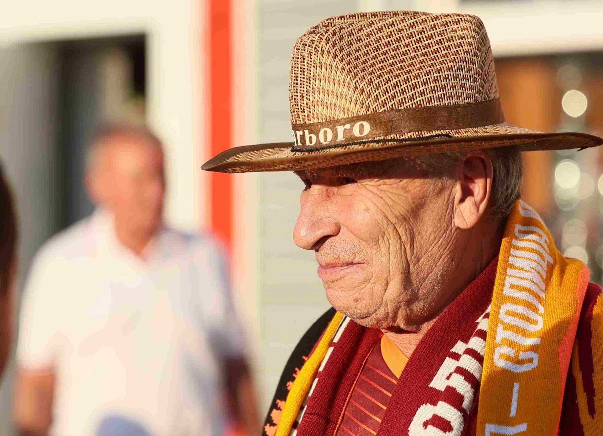 «Полимер» 2:2 «Темп». Третья лига. 05.09.2025. Владимир Мартынов («CX News») и Александр Чёрный («Алтайский спорт») — кадр 217