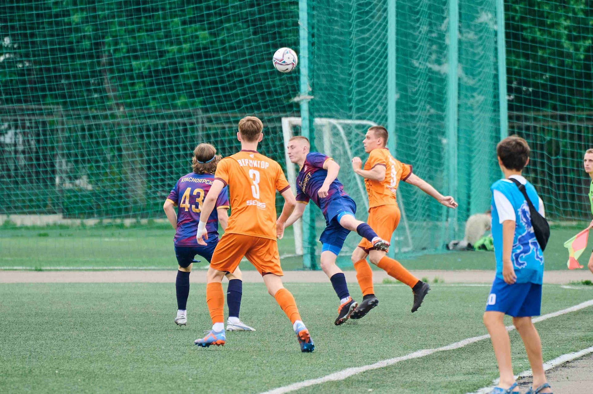 «Рассвет» 2:4 «Темп». Третья лига. 15.06.2025. Пресс-служба «Рассвета» — кадр 9