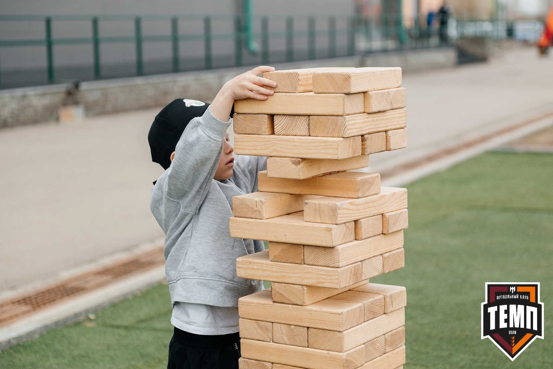«Темп» 0:1 «Новокузнецк». Третья лига. 05.05.2024 — кадр 4