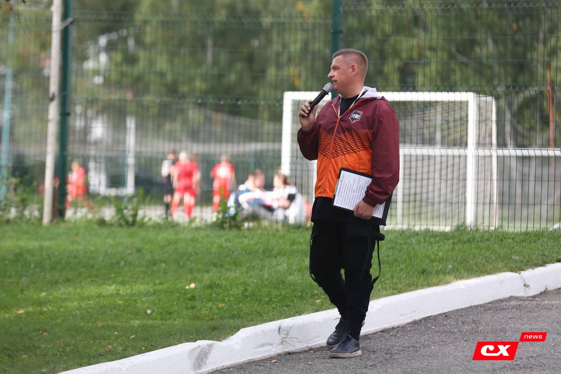 «Темп» 0:1 «Знамя Труда». FONBET Кубок России. 10.09.2025. СМИ: Владимир Мартынов («CX News»), Александр Чёрный («Алтайский спорт»), Виталий Барабаш (Сетевое издание "Толк"), Андрей Каспришин («Алтайская правда») — кадр 12