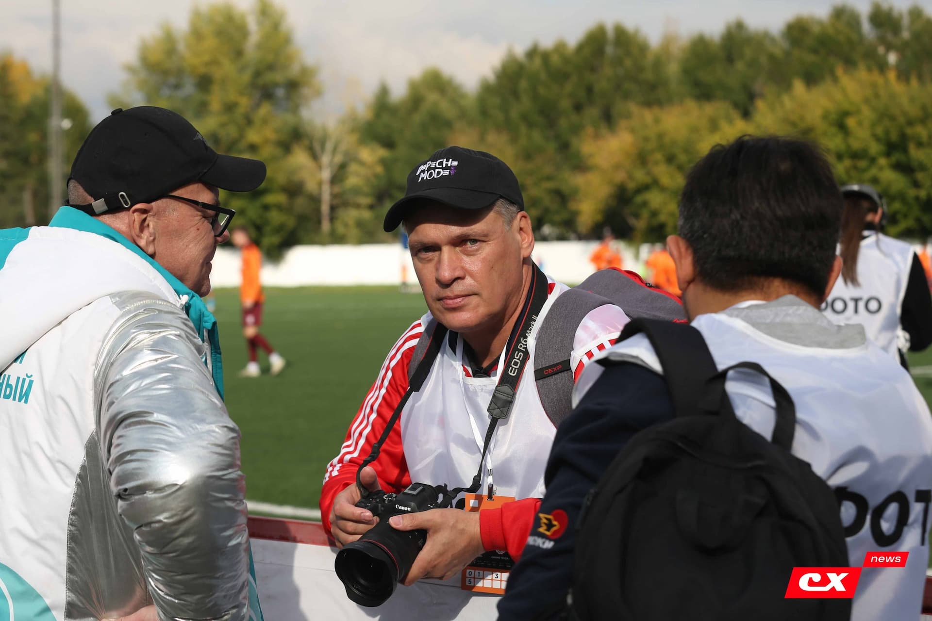 «Темп» 0:1 «Знамя Труда». FONBET Кубок России. 10.09.2025. СМИ: Владимир Мартынов («CX News»), Александр Чёрный («Алтайский спорт»), Виталий Барабаш (Сетевое издание "Толк"), Андрей Каспришин («Алтайская правда») — кадр 159