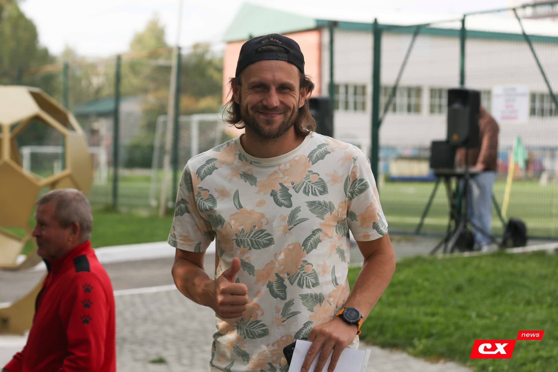 «Темп» 0:1 «Знамя Труда». FONBET Кубок России. 10.09.2025. СМИ: Владимир Мартынов («CX News»), Александр Чёрный («Алтайский спорт»), Виталий Барабаш (Сетевое издание "Толк"), Андрей Каспришин («Алтайская правда») — кадр 18