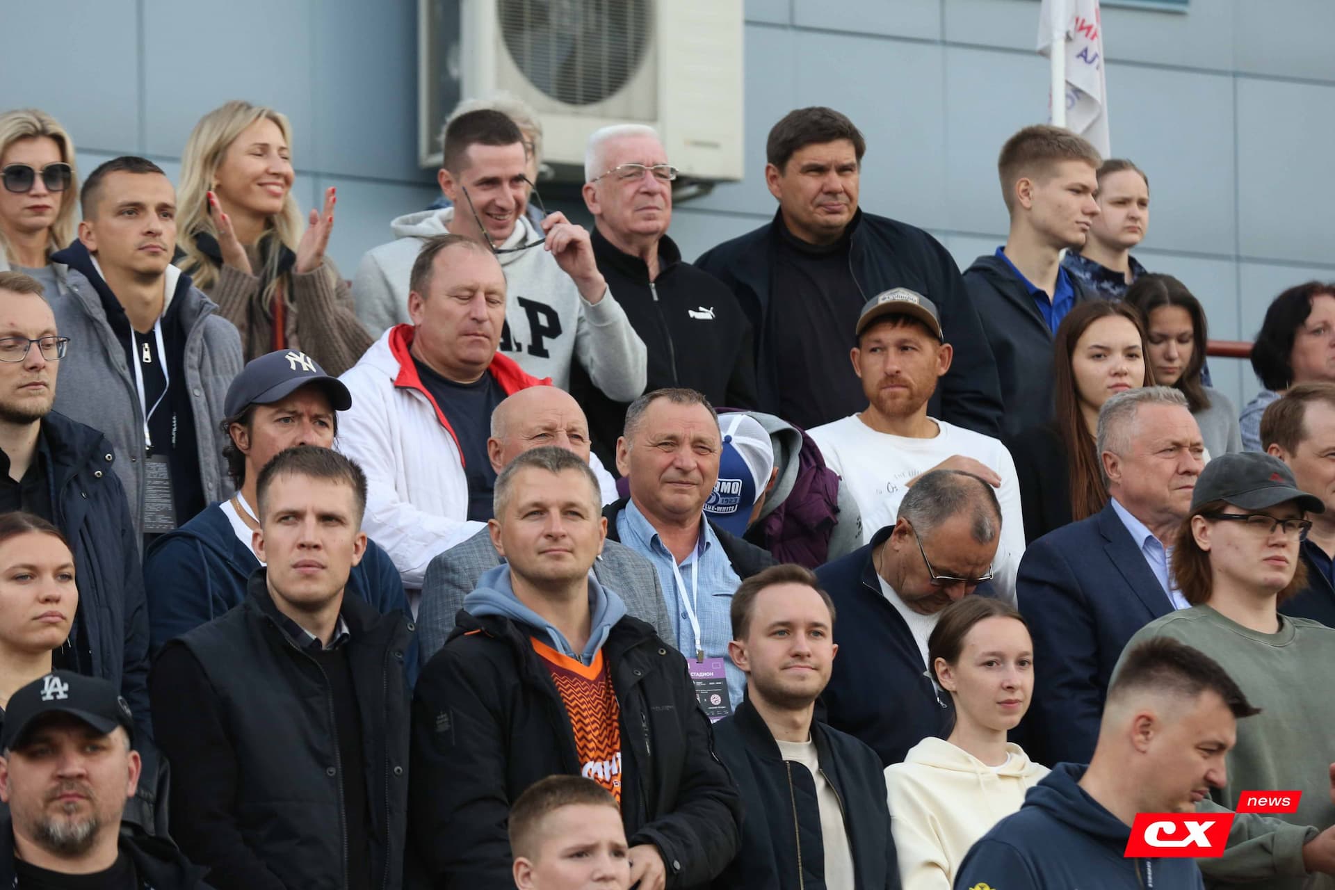 «Темп» 0:1 «Знамя Труда». FONBET Кубок России. 10.09.2025. СМИ: Владимир Мартынов («CX News»), Александр Чёрный («Алтайский спорт»), Виталий Барабаш (Сетевое издание "Толк"), Андрей Каспришин («Алтайская правда») — кадр 229