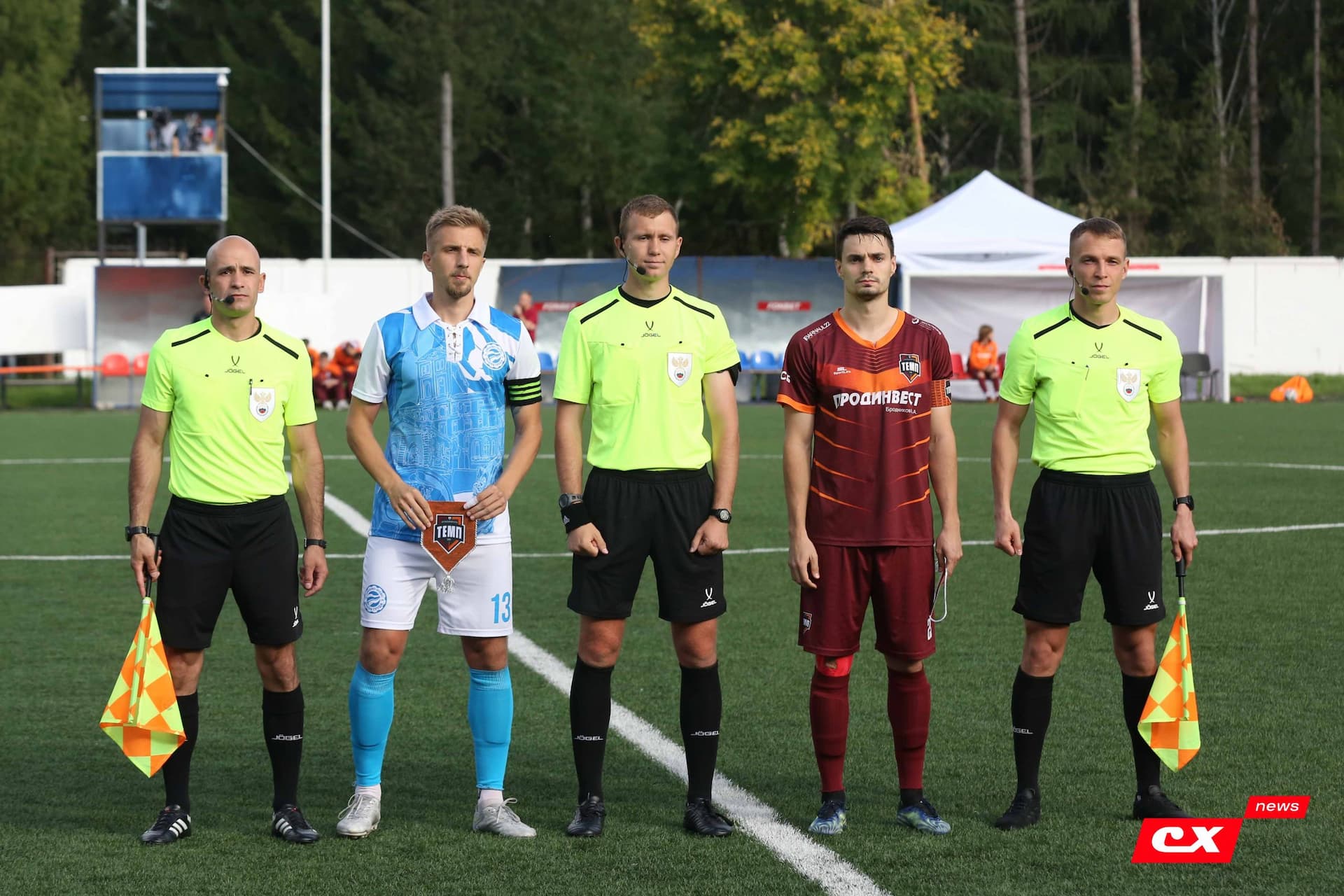 «Темп» 0:1 «Знамя Труда». FONBET Кубок России. 10.09.2025. СМИ: Владимир Мартынов («CX News»), Александр Чёрный («Алтайский спорт»), Виталий Барабаш (Сетевое издание "Толк"), Андрей Каспришин («Алтайская правда») — кадр 240