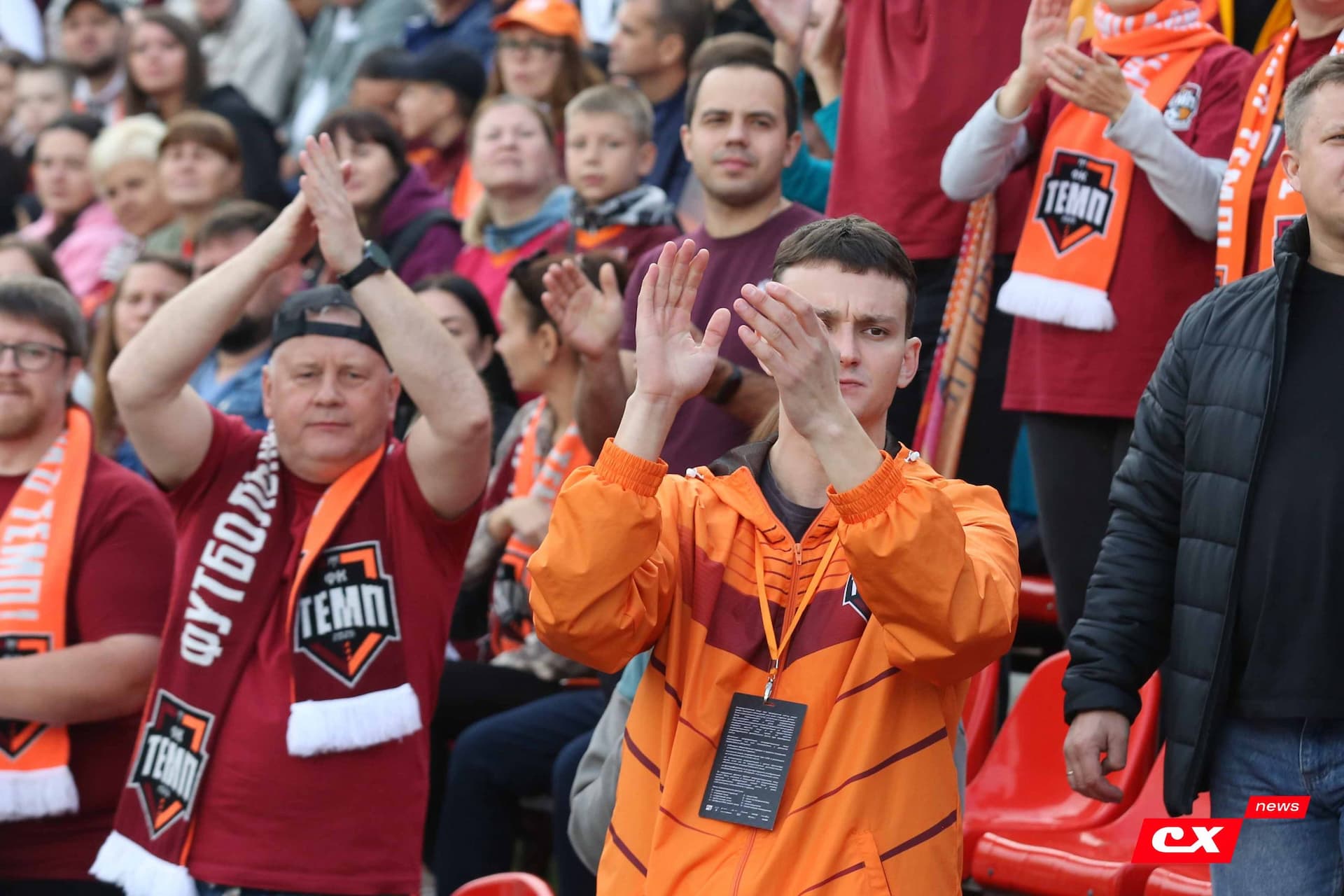 «Темп» 0:1 «Знамя Труда». FONBET Кубок России. 10.09.2025. СМИ: Владимир Мартынов («CX News»), Александр Чёрный («Алтайский спорт»), Виталий Барабаш (Сетевое издание "Толк"), Андрей Каспришин («Алтайская правда») — кадр 331