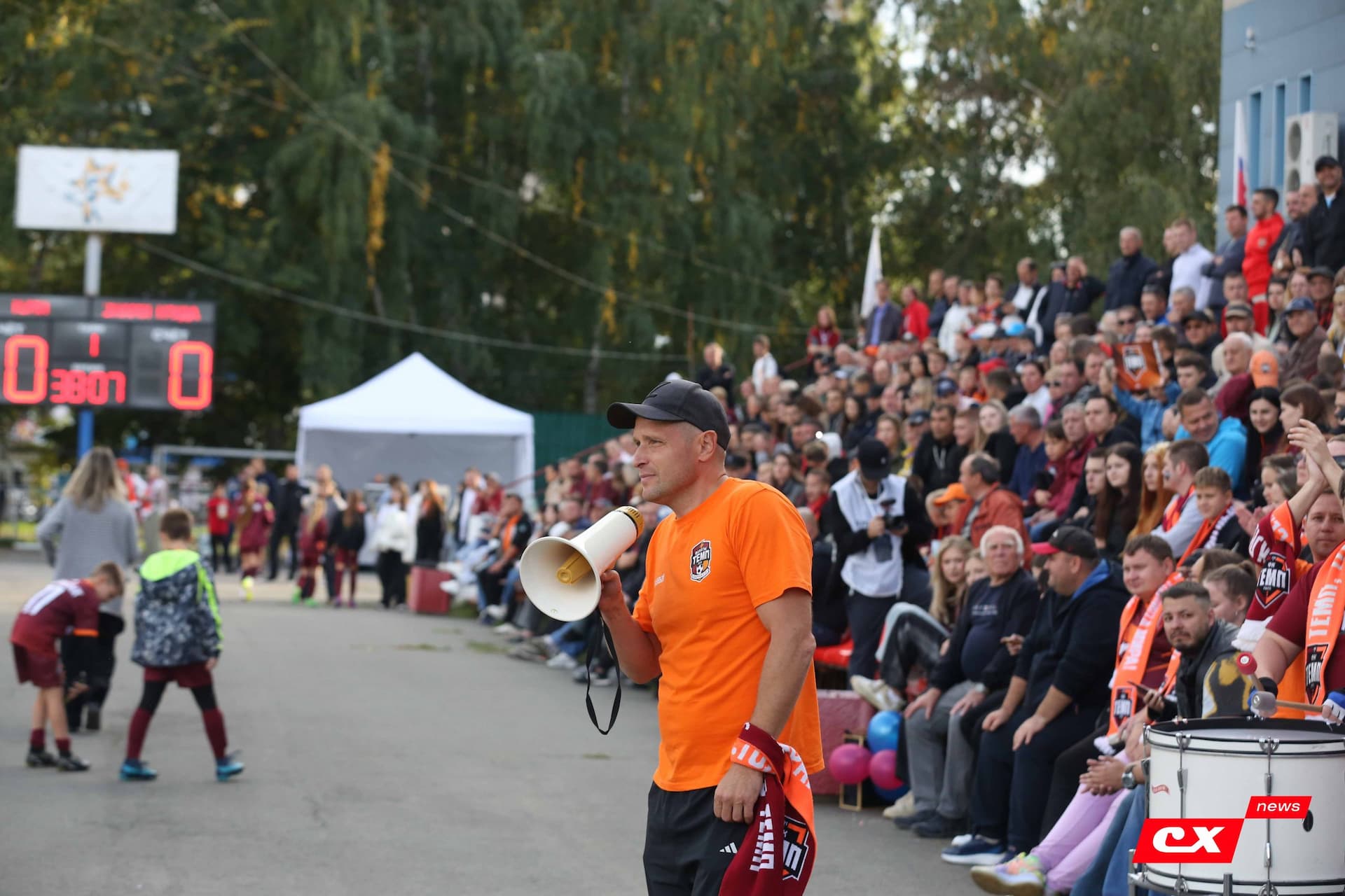 «Темп» 0:1 «Знамя Труда». FONBET Кубок России. 10.09.2025. СМИ: Владимир Мартынов («CX News»), Александр Чёрный («Алтайский спорт»), Виталий Барабаш (Сетевое издание "Толк"), Андрей Каспришин («Алтайская правда») — кадр 339