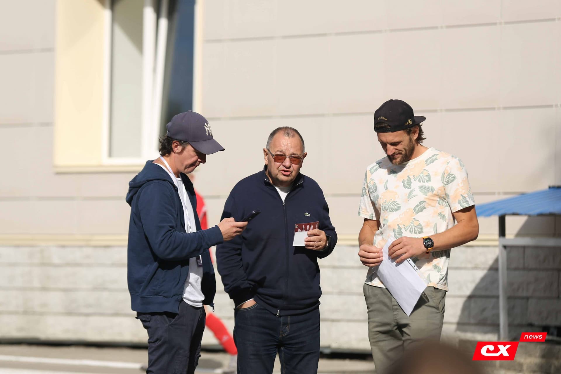 «Темп» 0:1 «Знамя Труда». FONBET Кубок России. 10.09.2025. СМИ: Владимир Мартынов («CX News»), Александр Чёрный («Алтайский спорт»), Виталий Барабаш (Сетевое издание "Толк"), Андрей Каспришин («Алтайская правда») — кадр 73