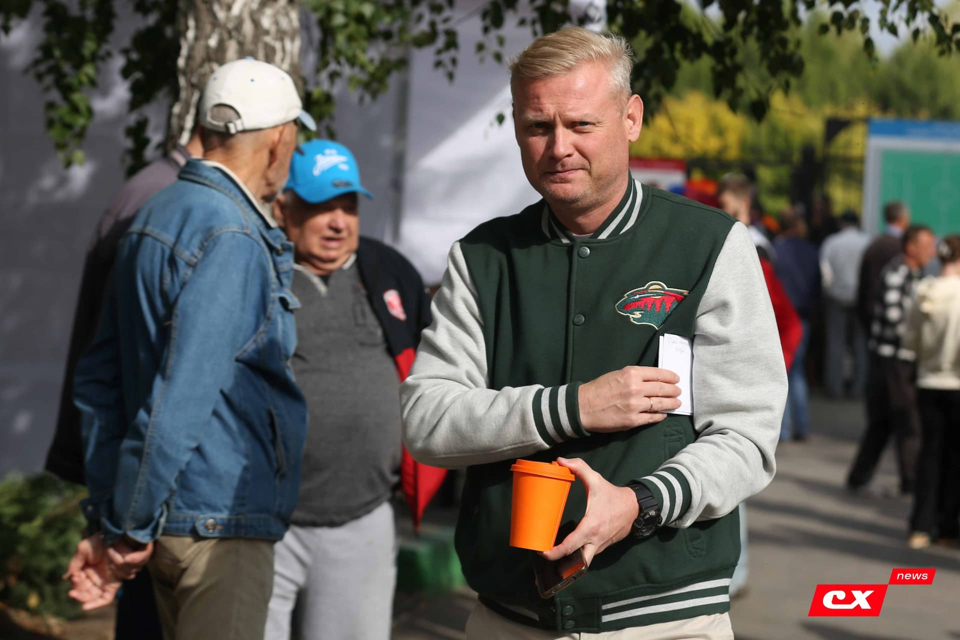 «Темп» 0:1 «Знамя Труда». FONBET Кубок России. 10.09.2025. СМИ: Владимир Мартынов («CX News»), Александр Чёрный («Алтайский спорт»), Виталий Барабаш (Сетевое издание "Толк"), Андрей Каспришин («Алтайская правда») — кадр 74