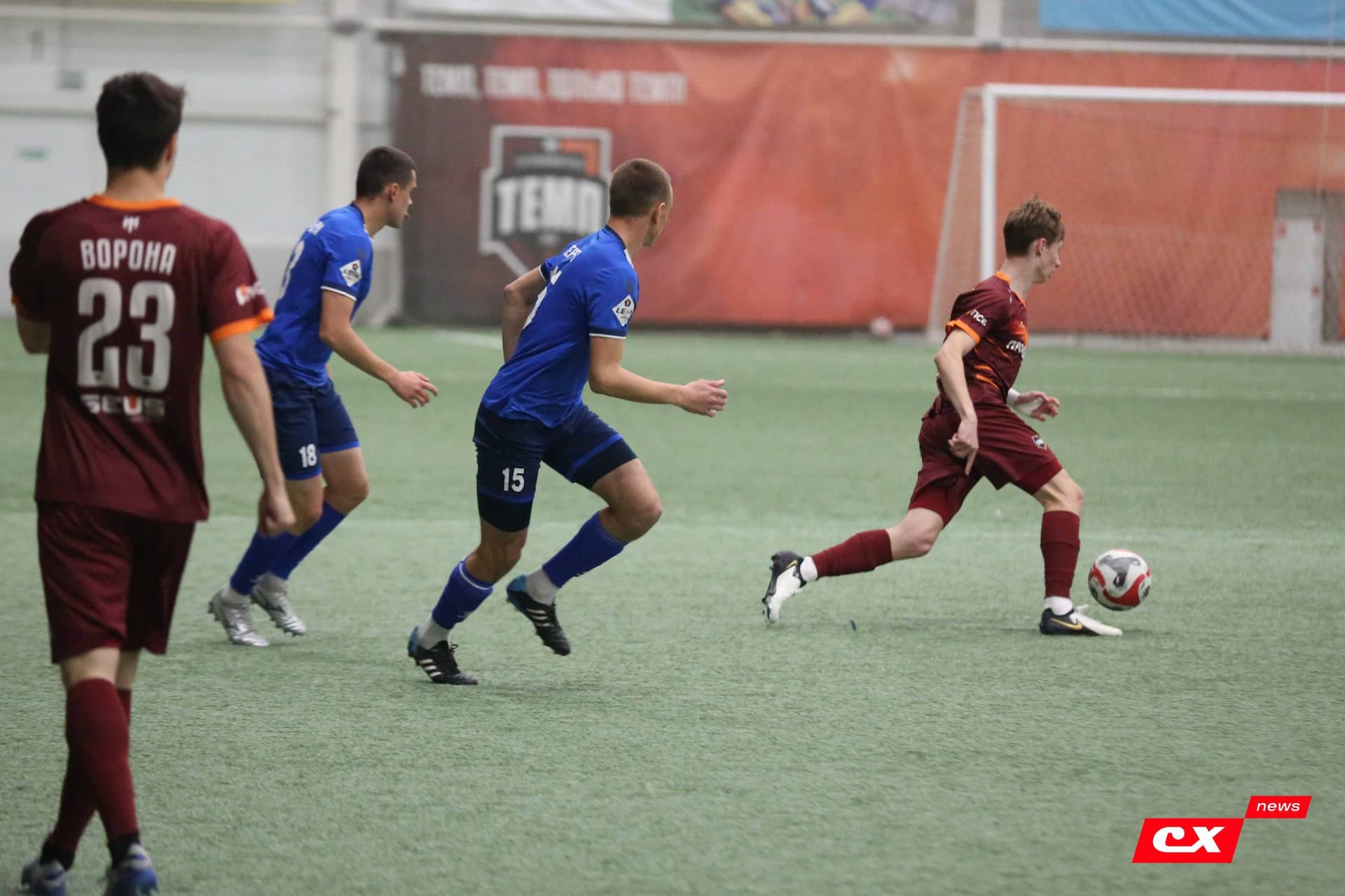 «Темп» 1:0 «Динамо-Барнаул-М». Третья лига. 05.10.2025. Александр Чёрный («Алтайский спорт»), Владимир Мартынов («CX News») — кадр 253