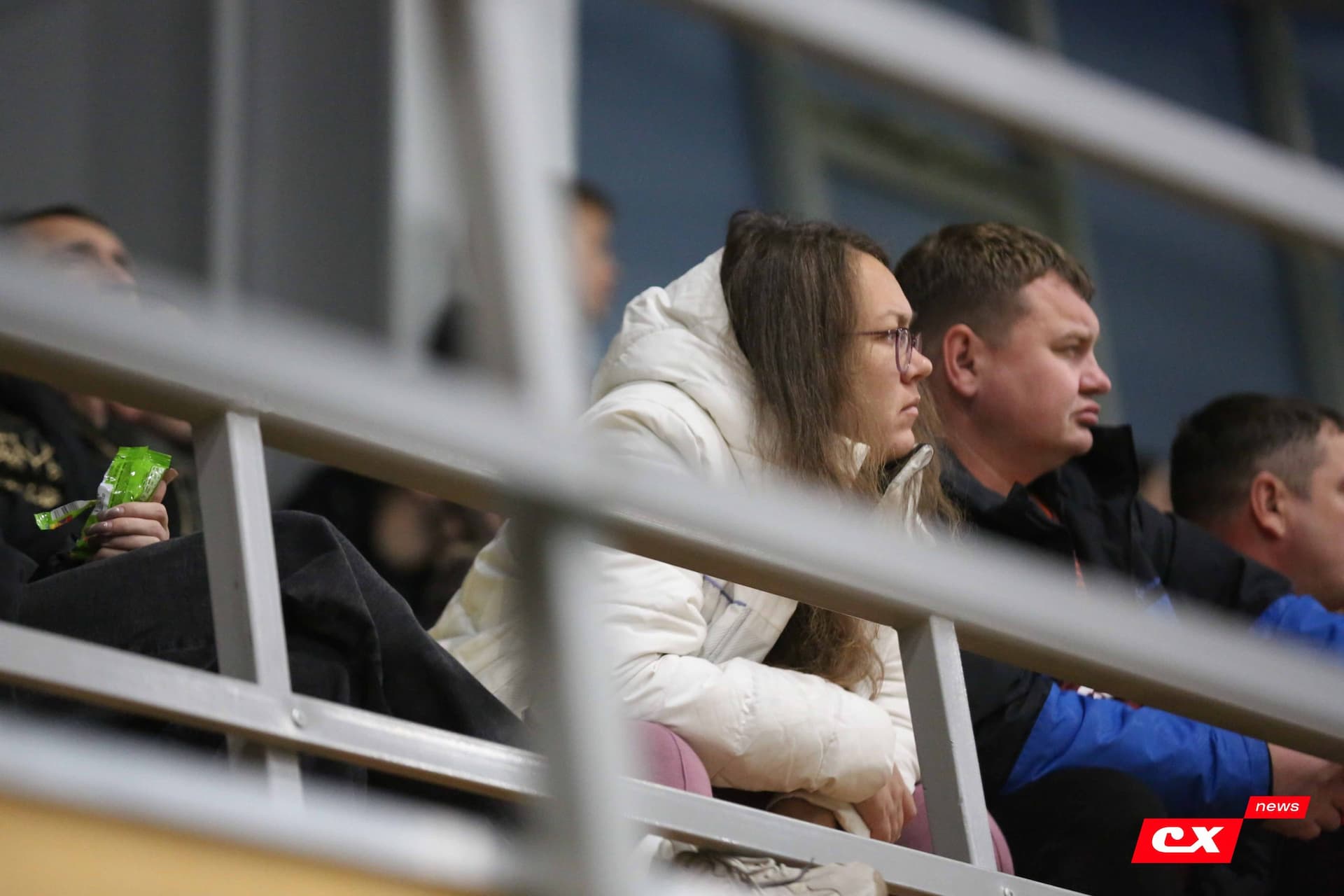 «Темп» 1:0 «Динамо-Барнаул-М». Третья лига. 05.10.2025. Александр Чёрный («Алтайский спорт»), Владимир Мартынов («CX News») — кадр 259