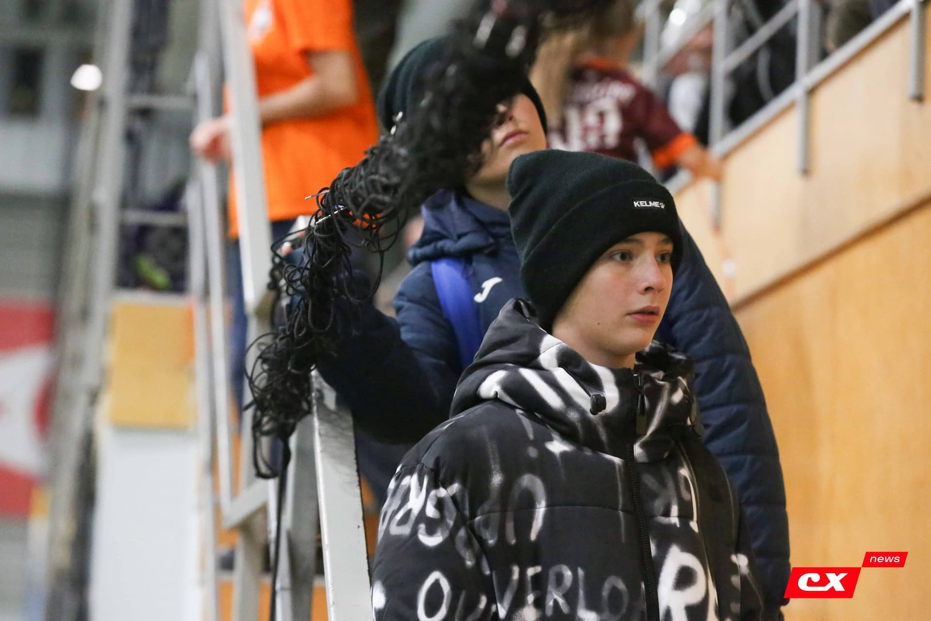 «Темп» 1:0 «Динамо-Барнаул-М». Третья лига. 05.10.2025. Александр Чёрный («Алтайский спорт»), Владимир Мартынов («CX News») — кадр 269