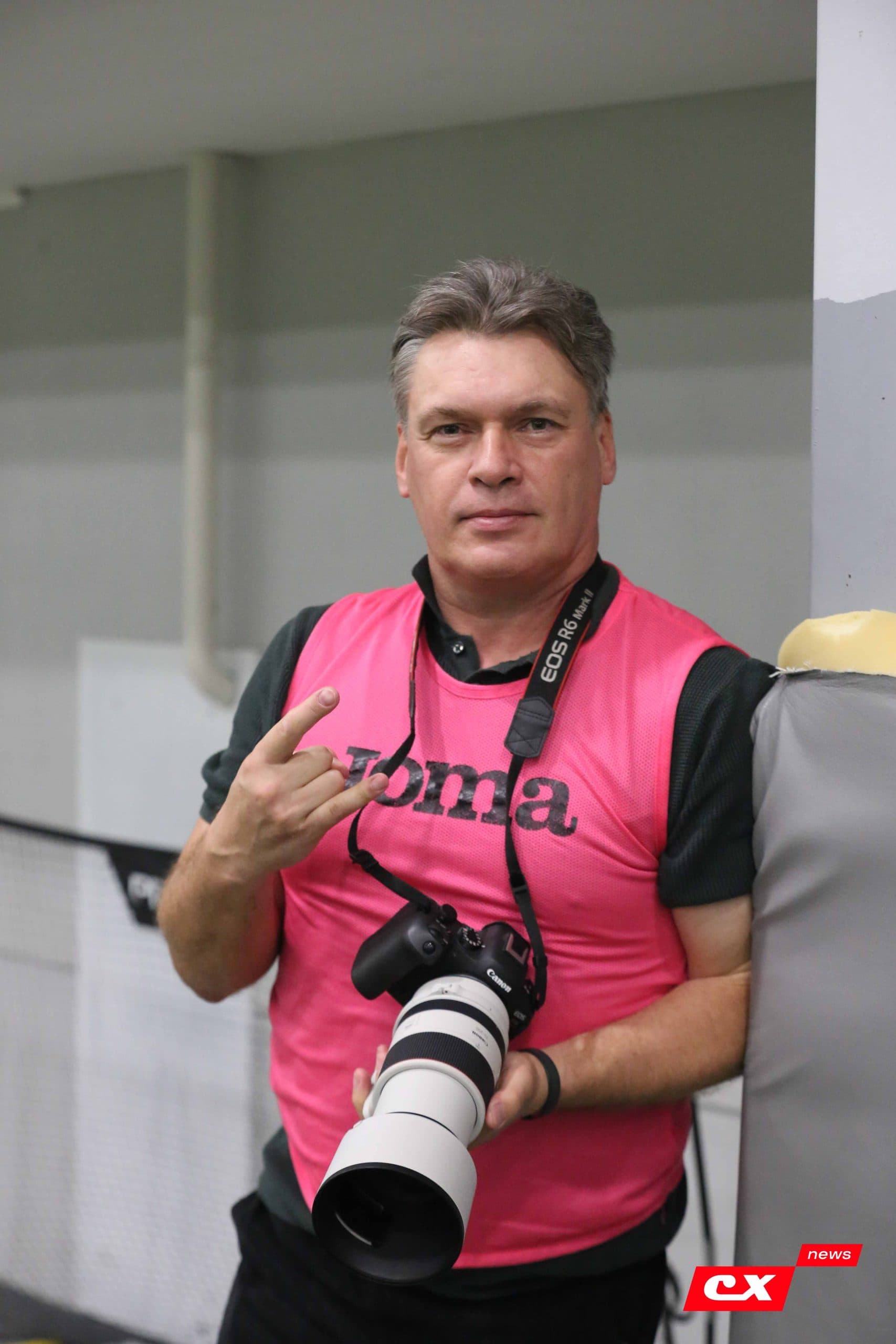 «Темп» 1:0 «Динамо-Барнаул-М». Третья лига. 05.10.2025. Александр Чёрный («Алтайский спорт»), Владимир Мартынов («CX News») — кадр 305