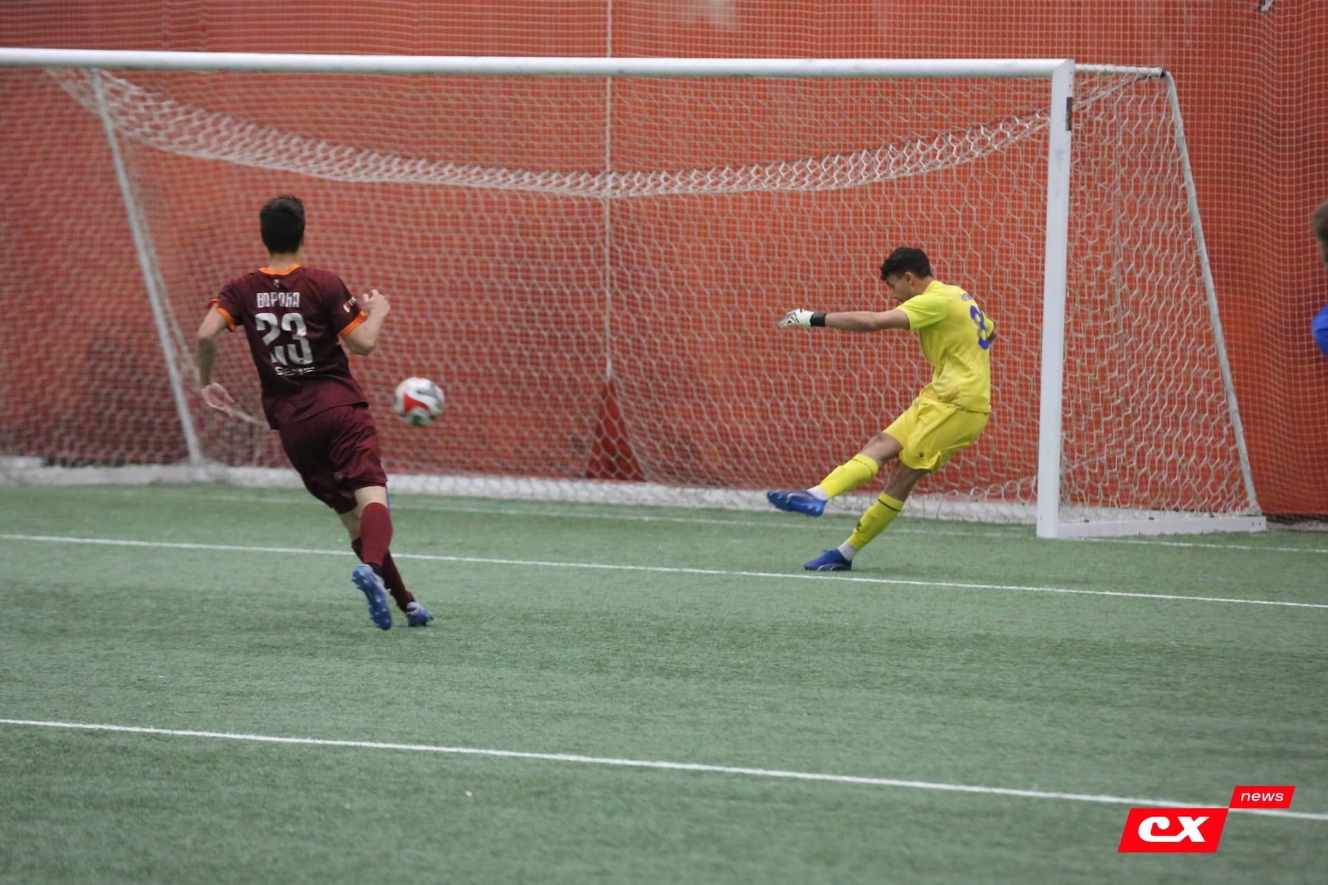 «Темп» 1:0 «Динамо-Барнаул-М». Третья лига. 05.10.2025. Александр Чёрный («Алтайский спорт»), Владимир Мартынов («CX News») — кадр 337