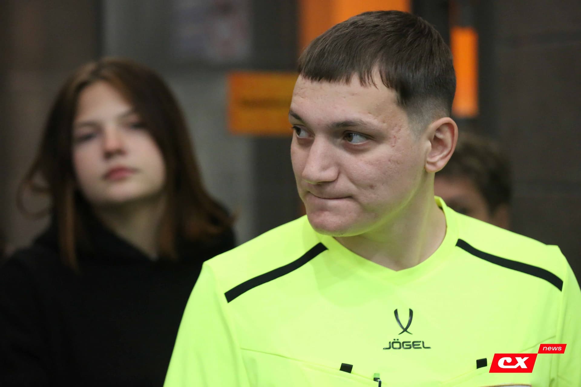 «Темп» 1:0 «Динамо-Барнаул-М». Третья лига. 05.10.2025. Александр Чёрный («Алтайский спорт»), Владимир Мартынов («CX News») — кадр 124