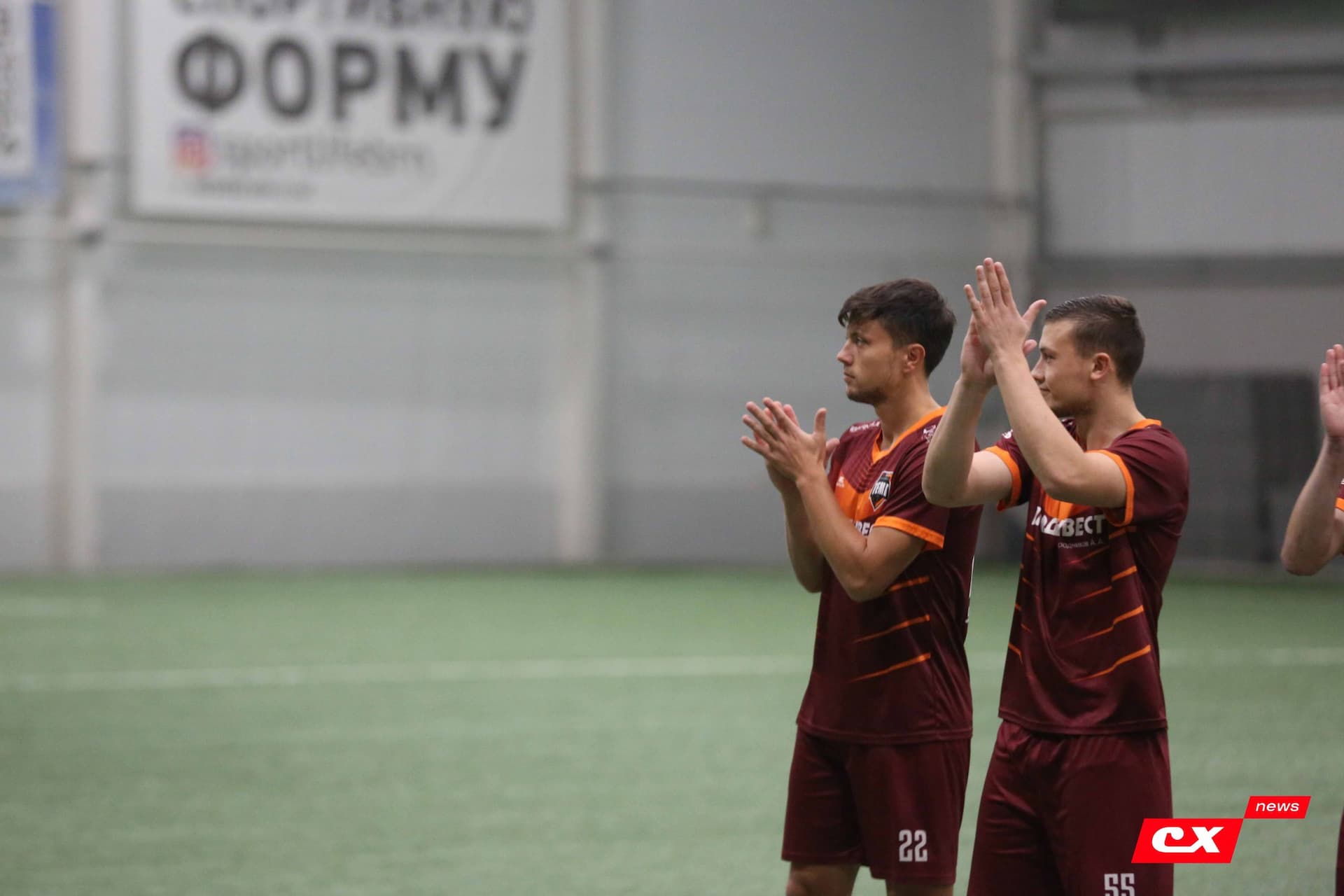 «Темп» 1:0 «Динамо-Барнаул-М». Третья лига. 05.10.2025. Александр Чёрный («Алтайский спорт»), Владимир Мартынов («CX News») — кадр 166